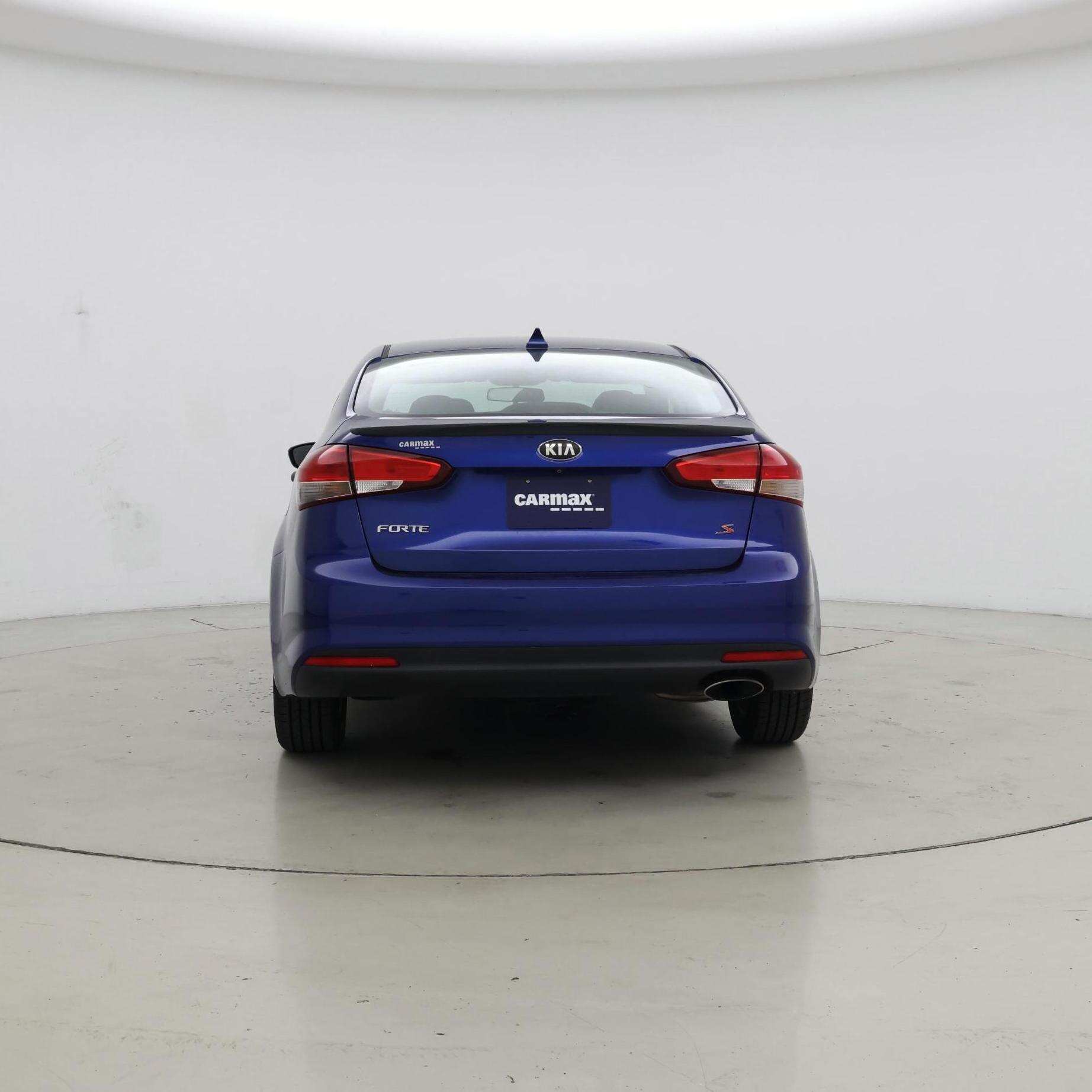 Thumbnail: 2017 Kia Forte - 6