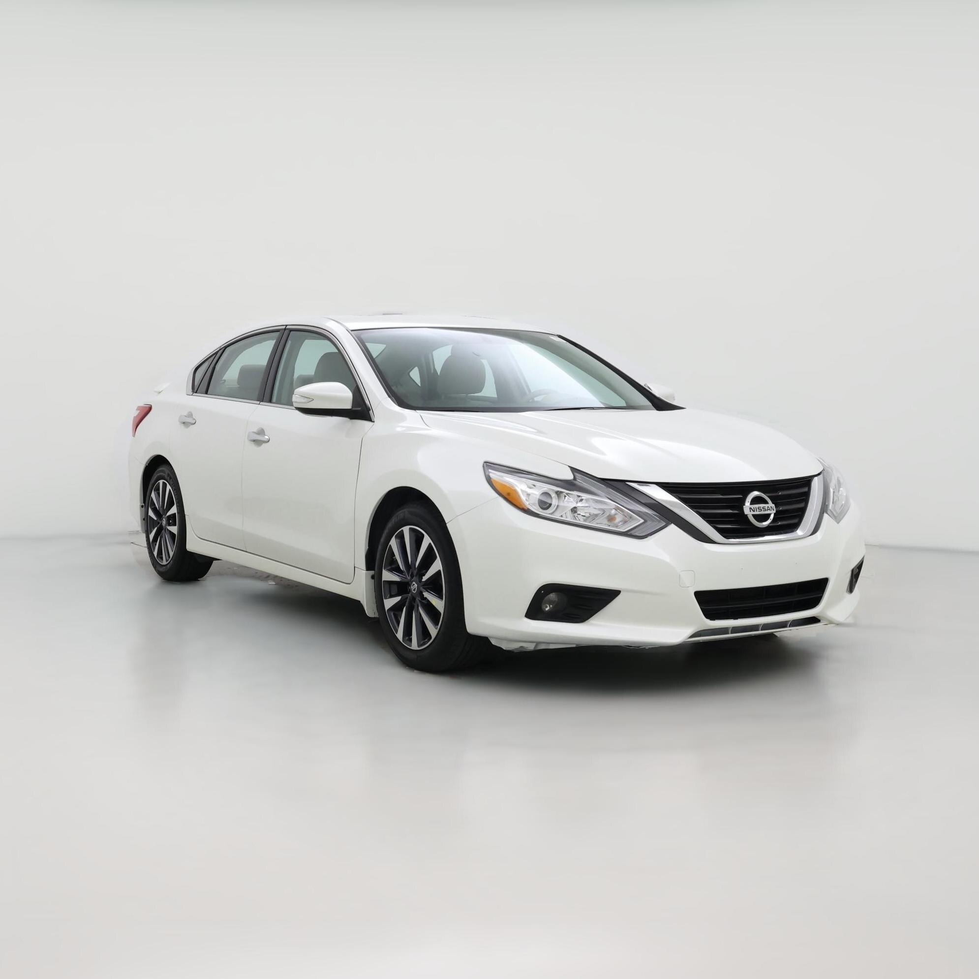 Thumbnail: 2016 Nissan Altima - 1