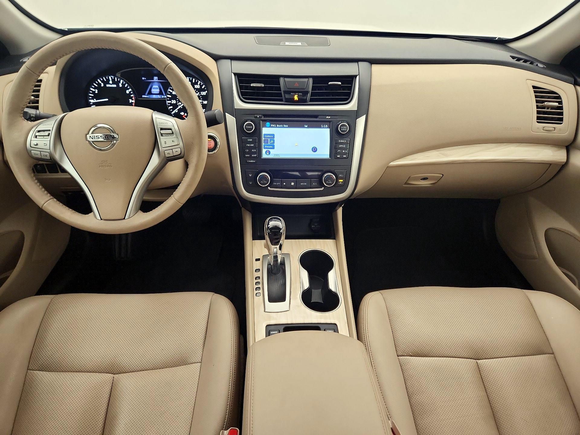 Thumbnail: 2016 Nissan Altima - 9