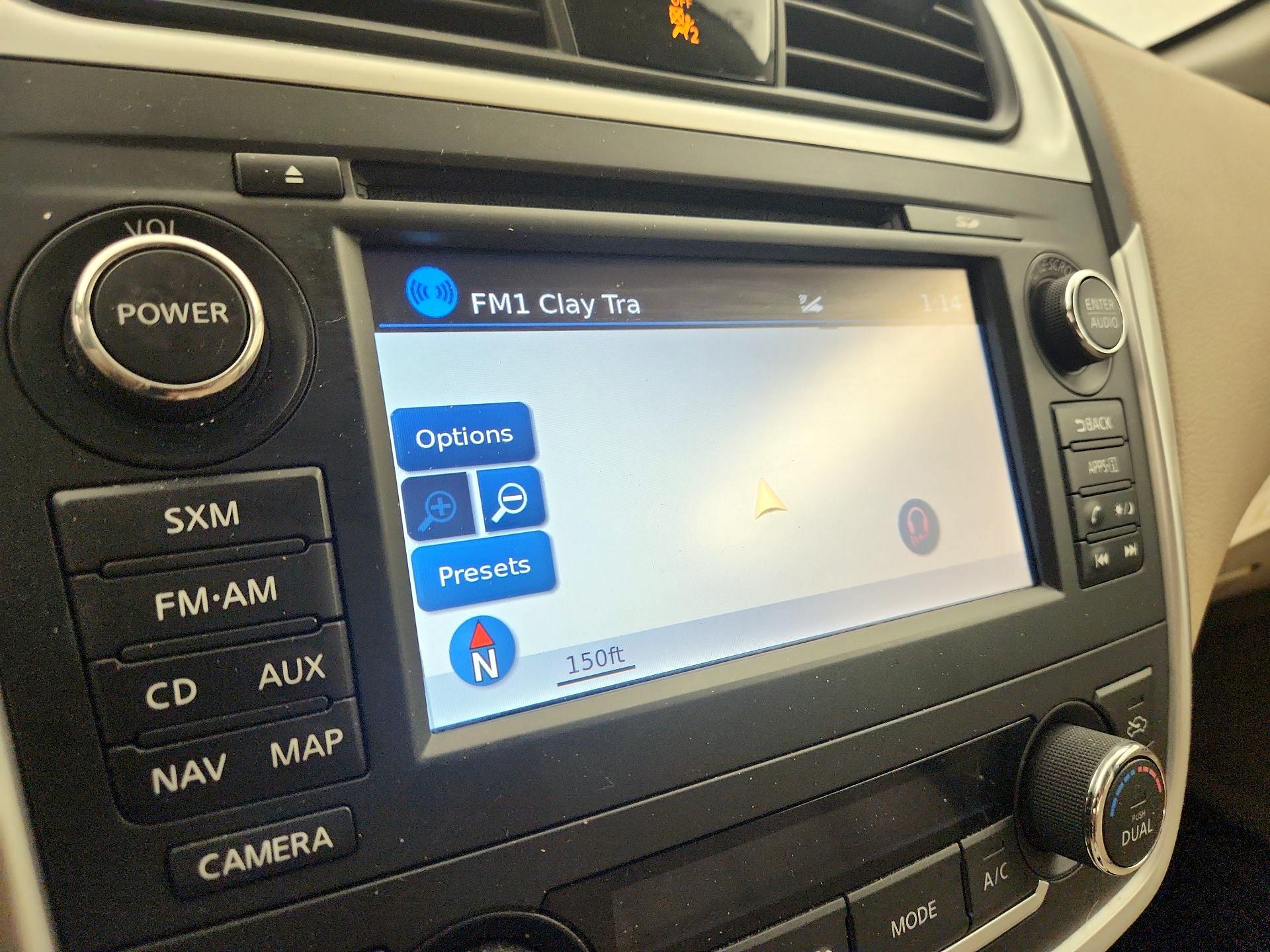 Thumbnail: 2016 Nissan Altima - 14