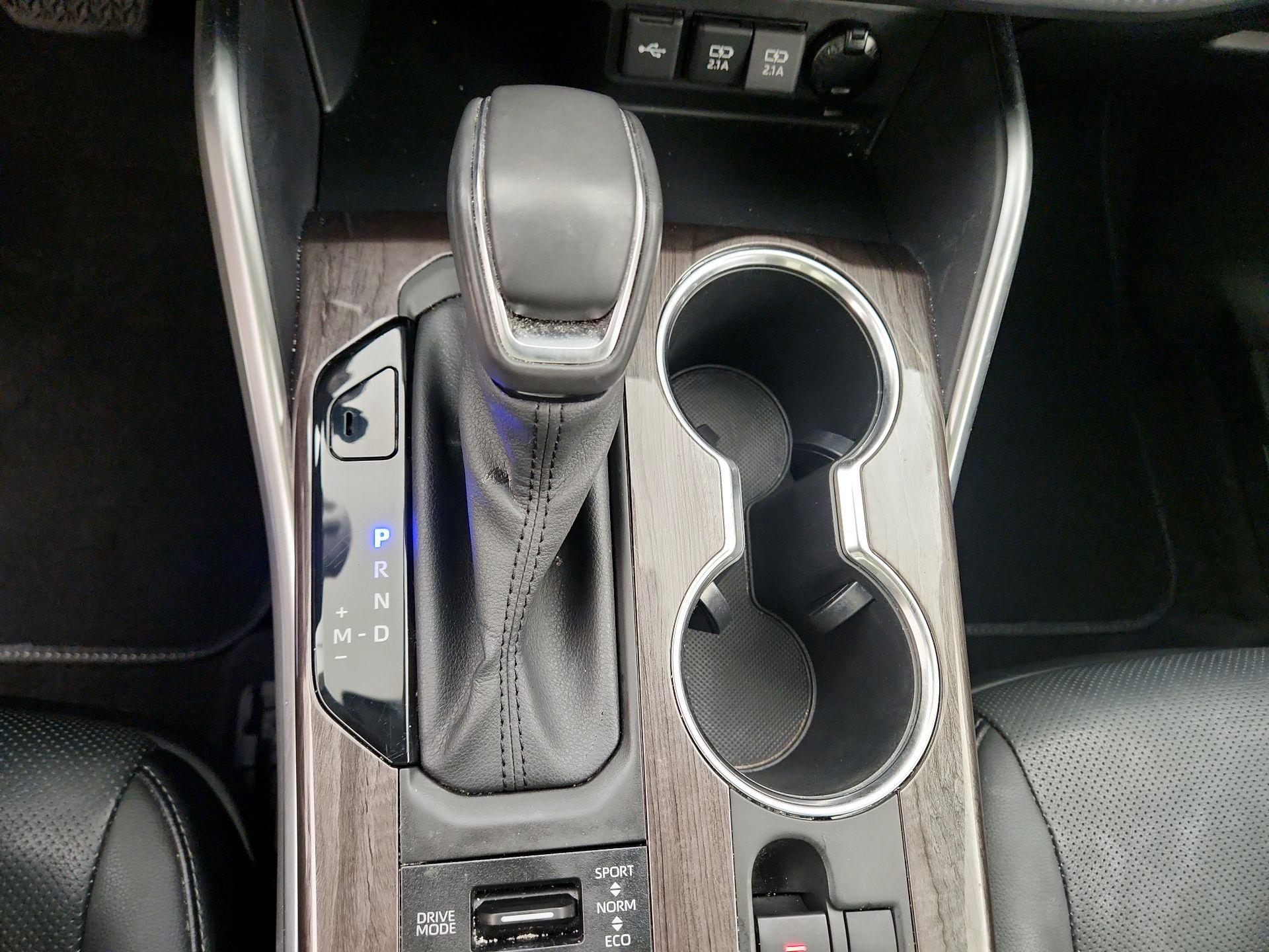 Thumbnail: 2020 Toyota Highlander - 18