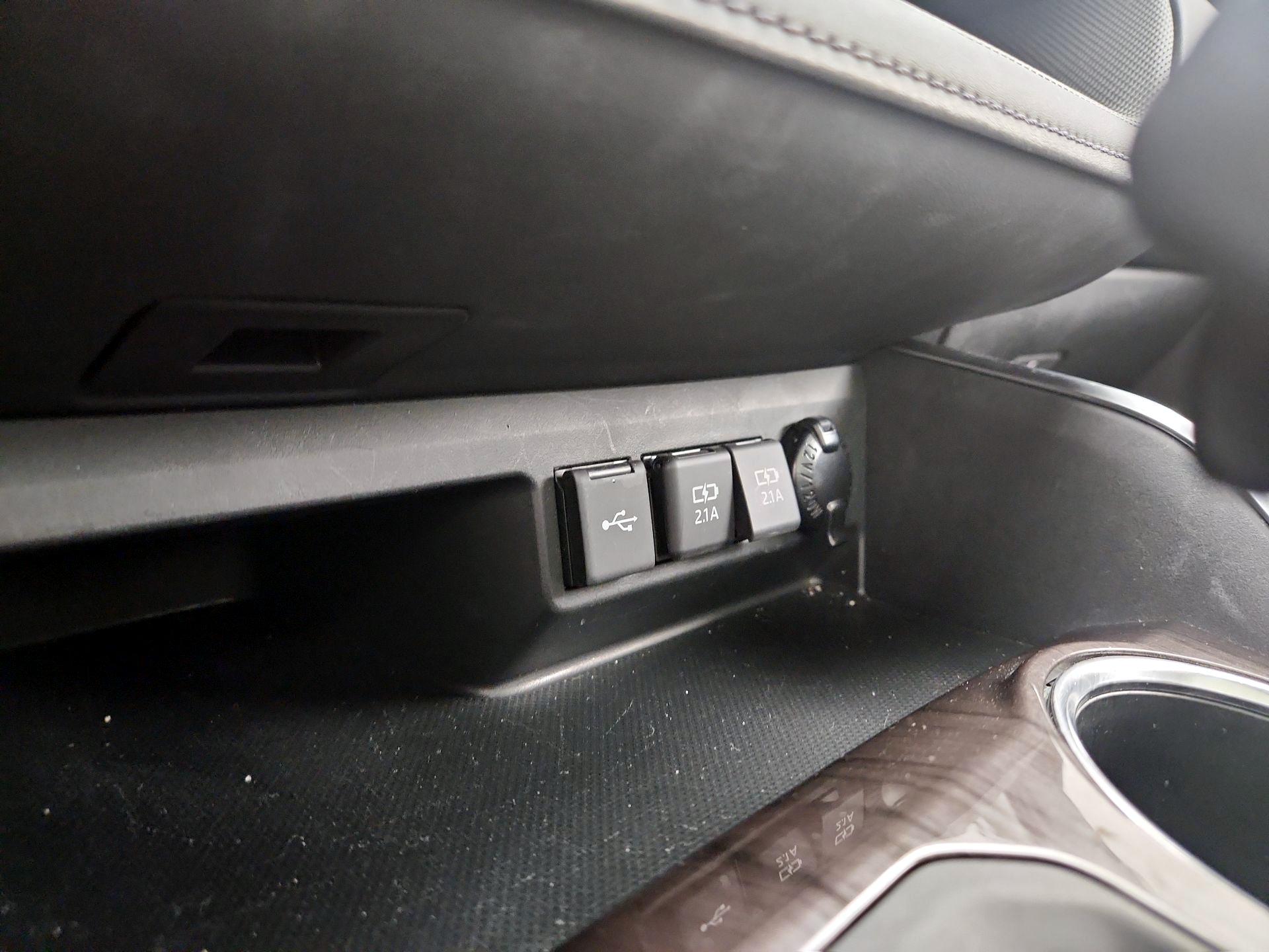 Thumbnail: 2020 Toyota Highlander - 19