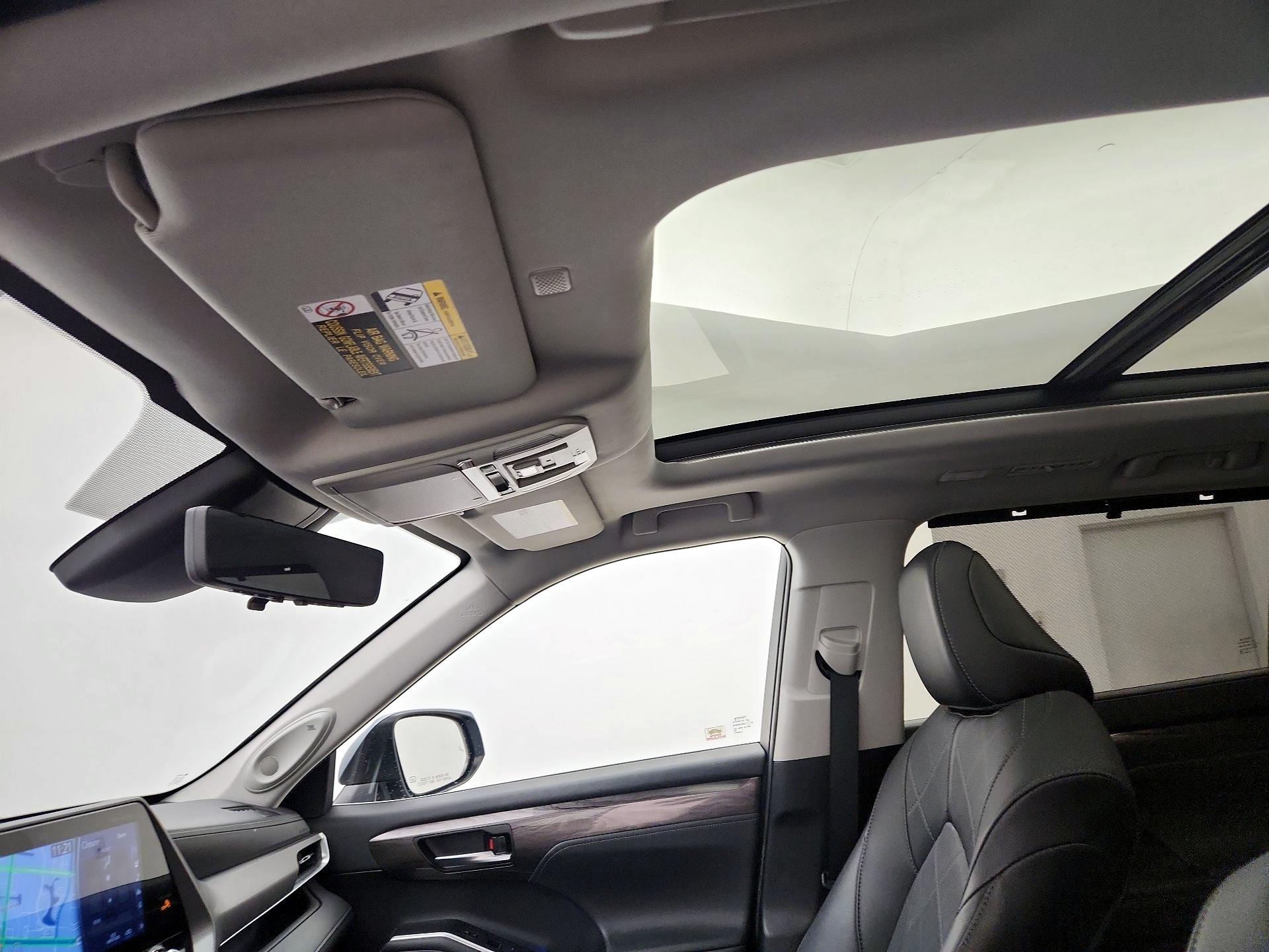 Thumbnail: 2020 Toyota Highlander - 20