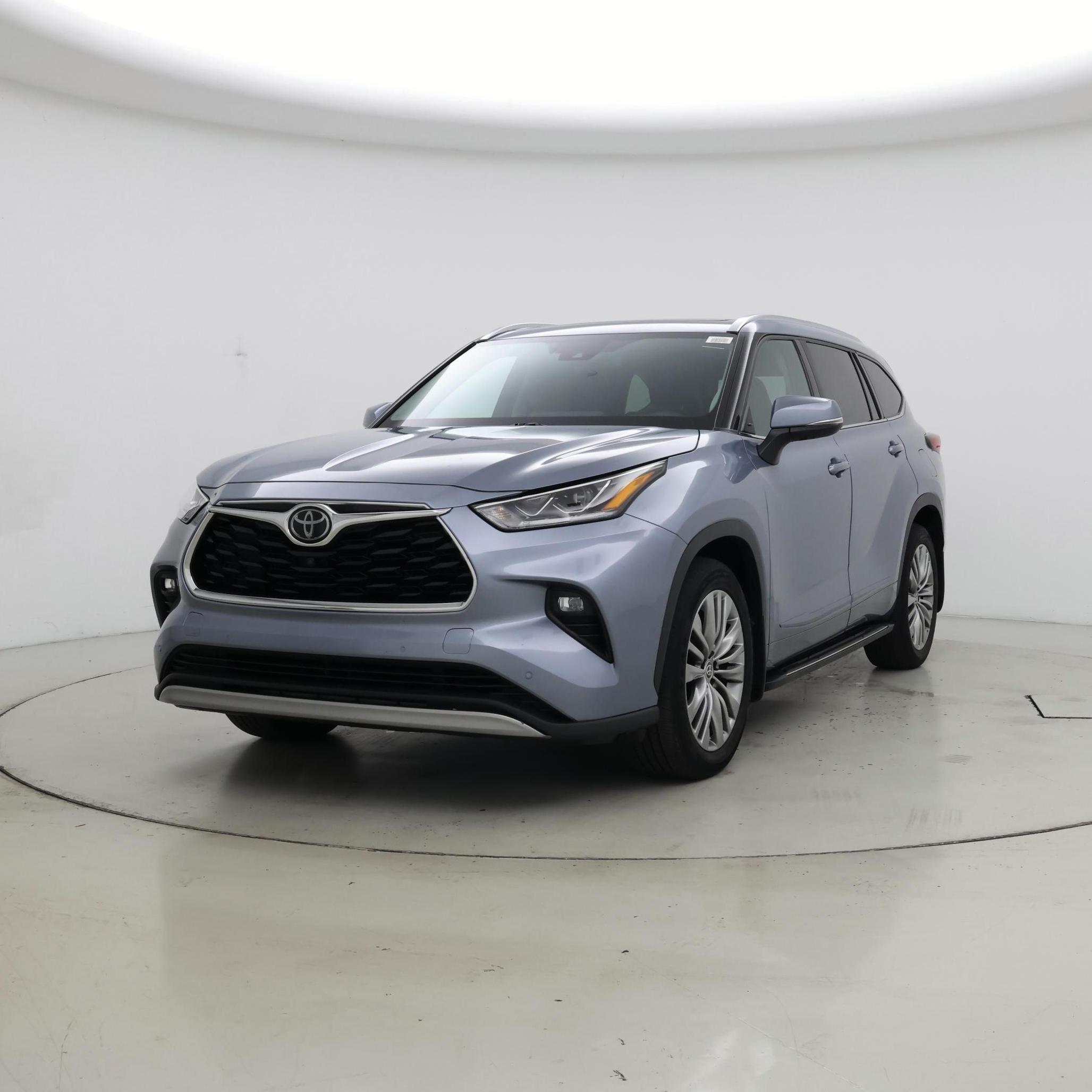 Thumbnail: 2020 Toyota Highlander - 4