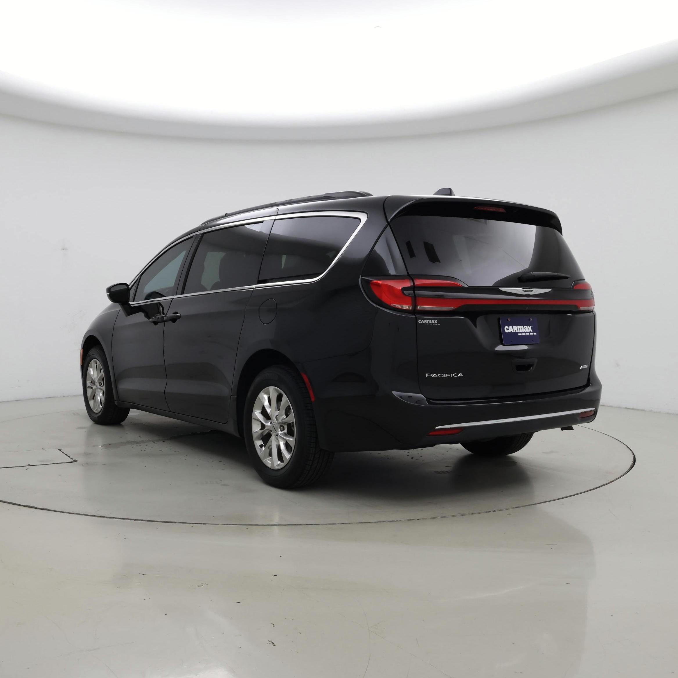 Thumbnail: 2022 Chrysler Pacifica - 2