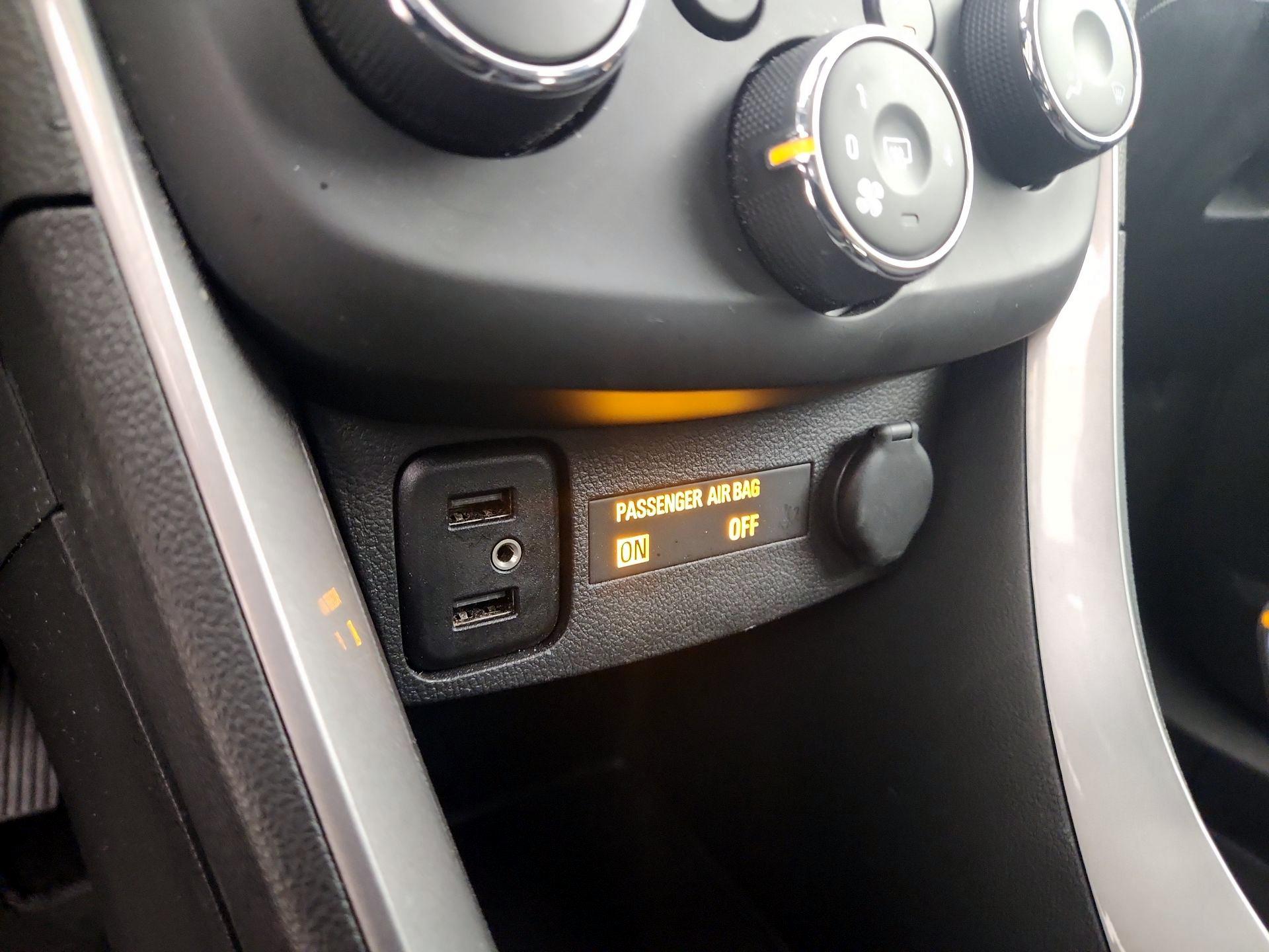 Thumbnail: 2022 Chevrolet Trax - 18