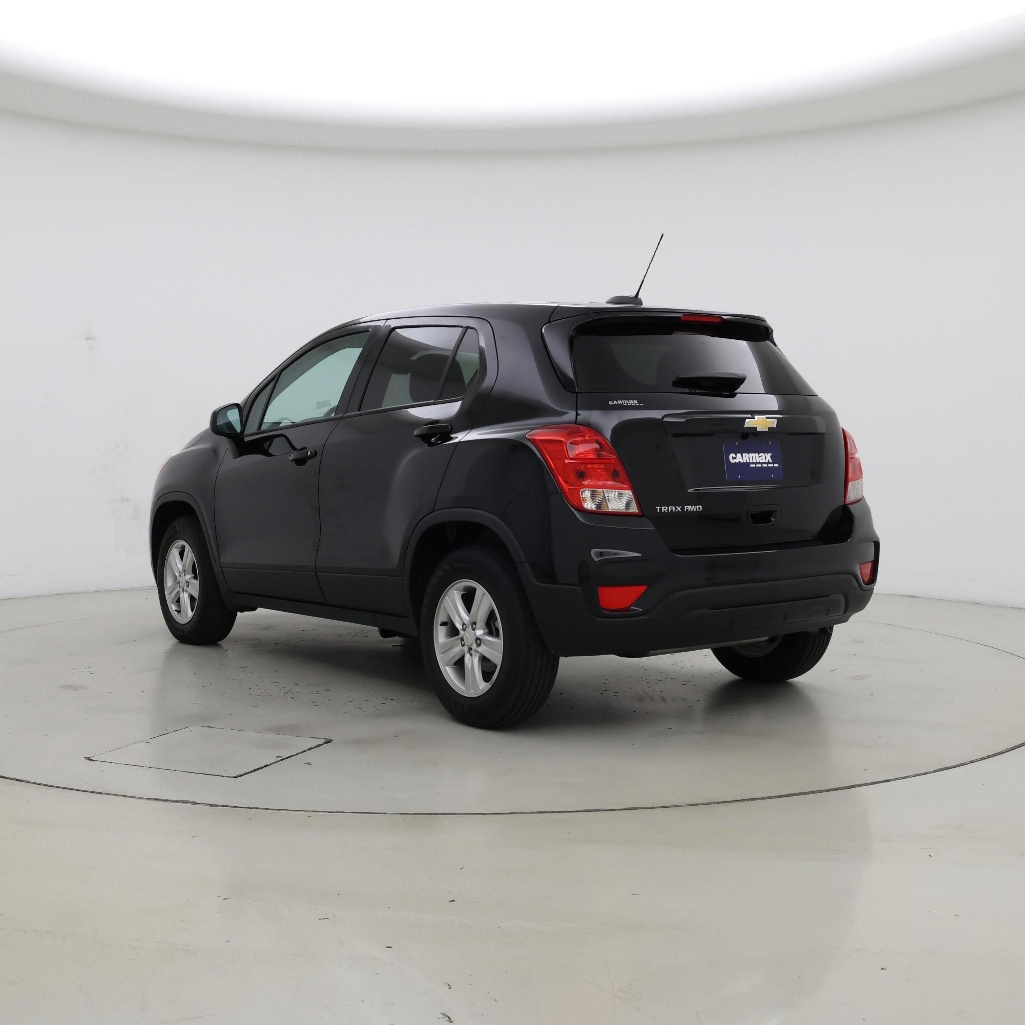 Thumbnail: 2022 Chevrolet Trax - 2