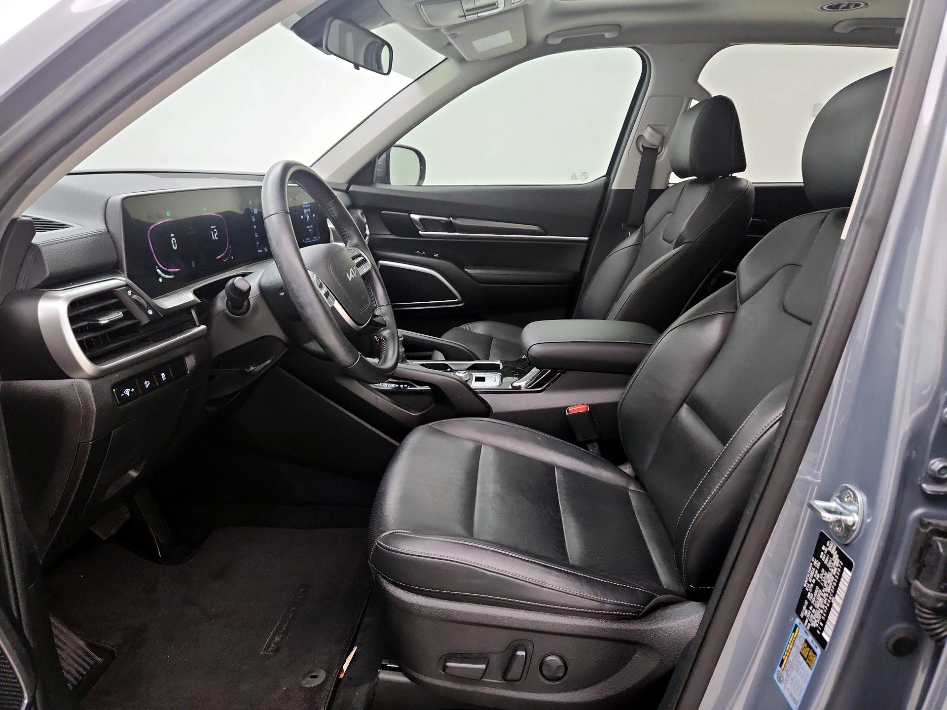 Thumbnail: 2023 Kia Telluride - 11