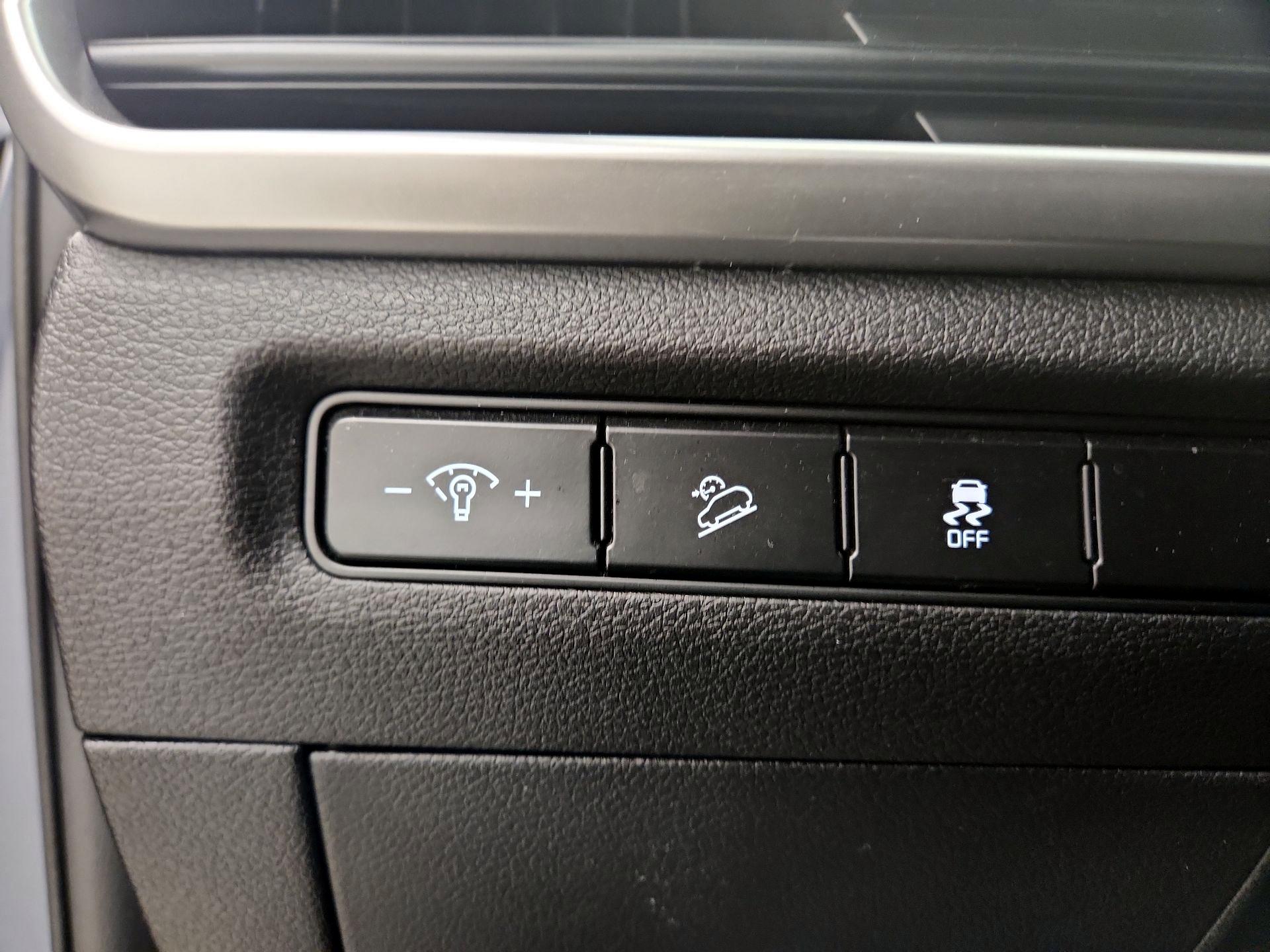 Thumbnail: 2023 Kia Telluride - 13