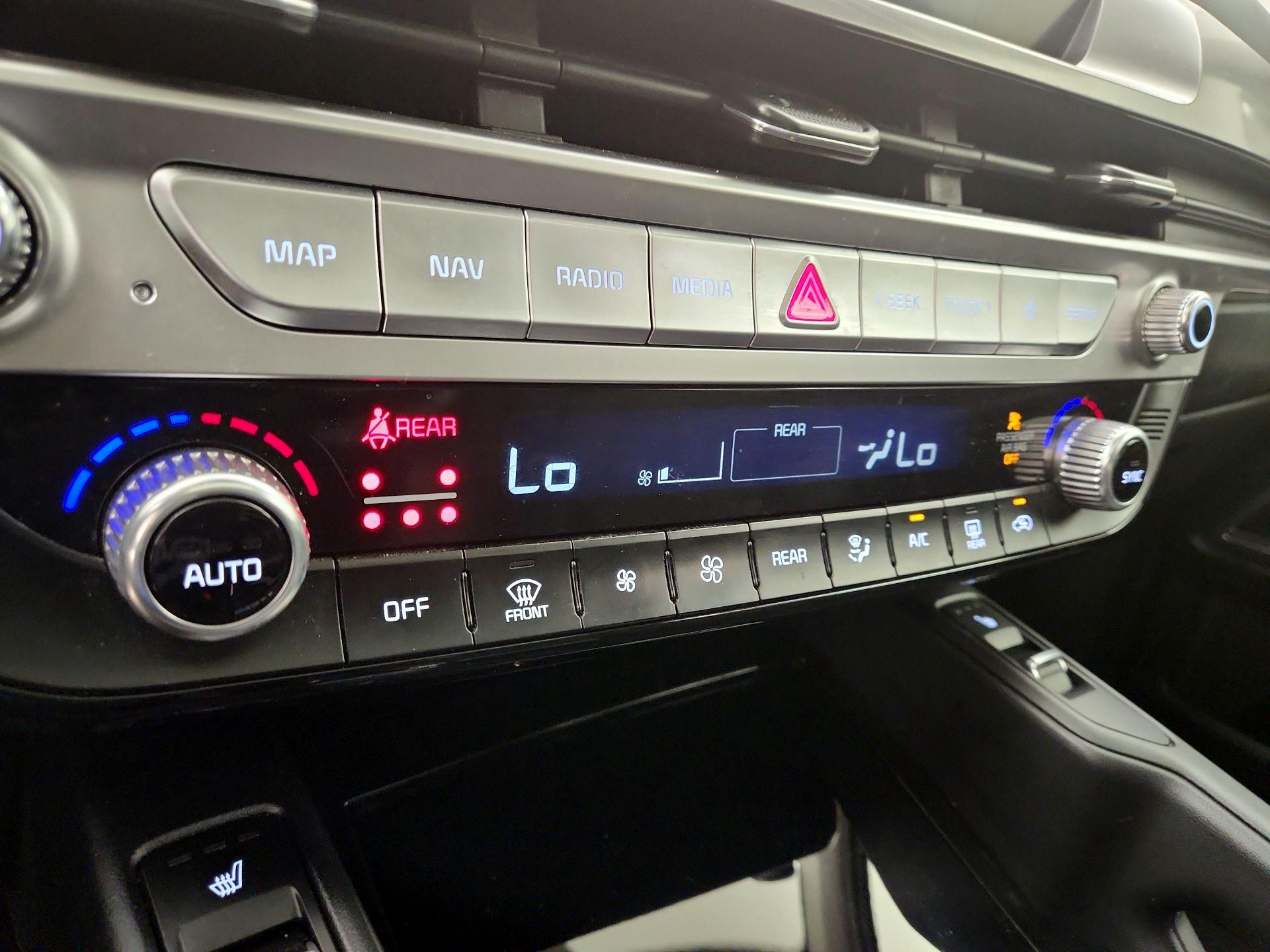 Thumbnail: 2023 Kia Telluride - 17