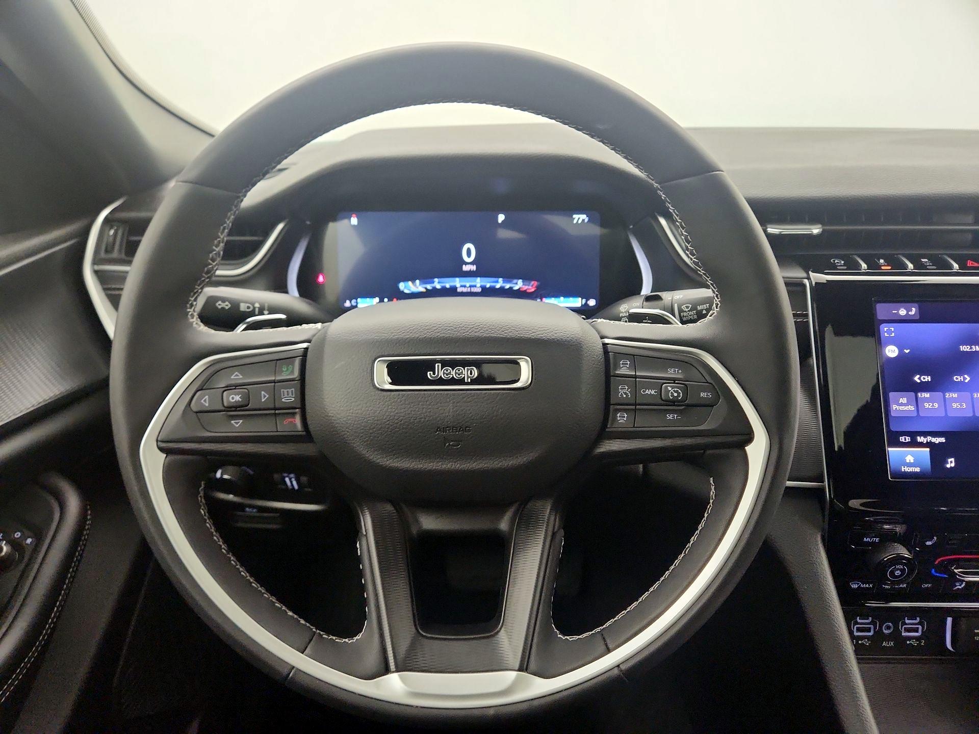 Thumbnail: 2024 Jeep Grand Cherokee - 10