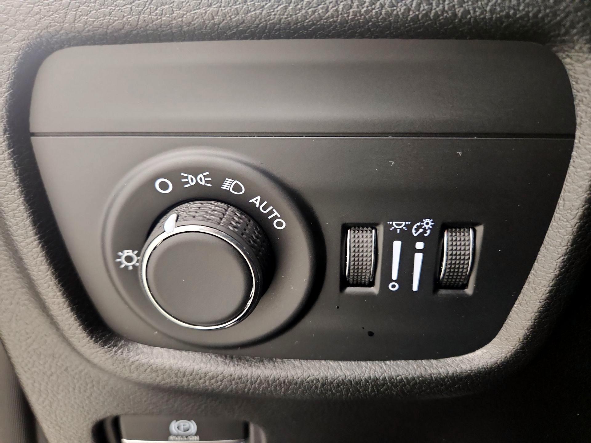 Thumbnail: 2024 Jeep Grand Cherokee - 13