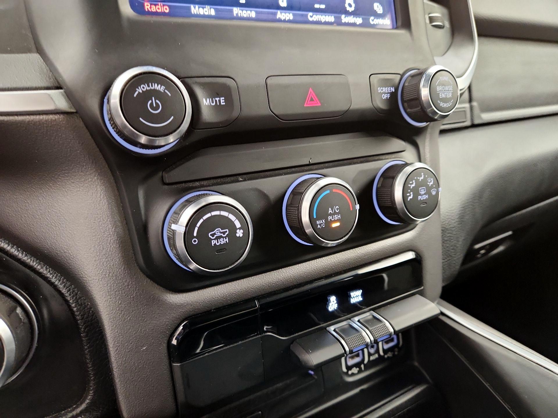 Thumbnail: 2019 RAM 1500 - 16