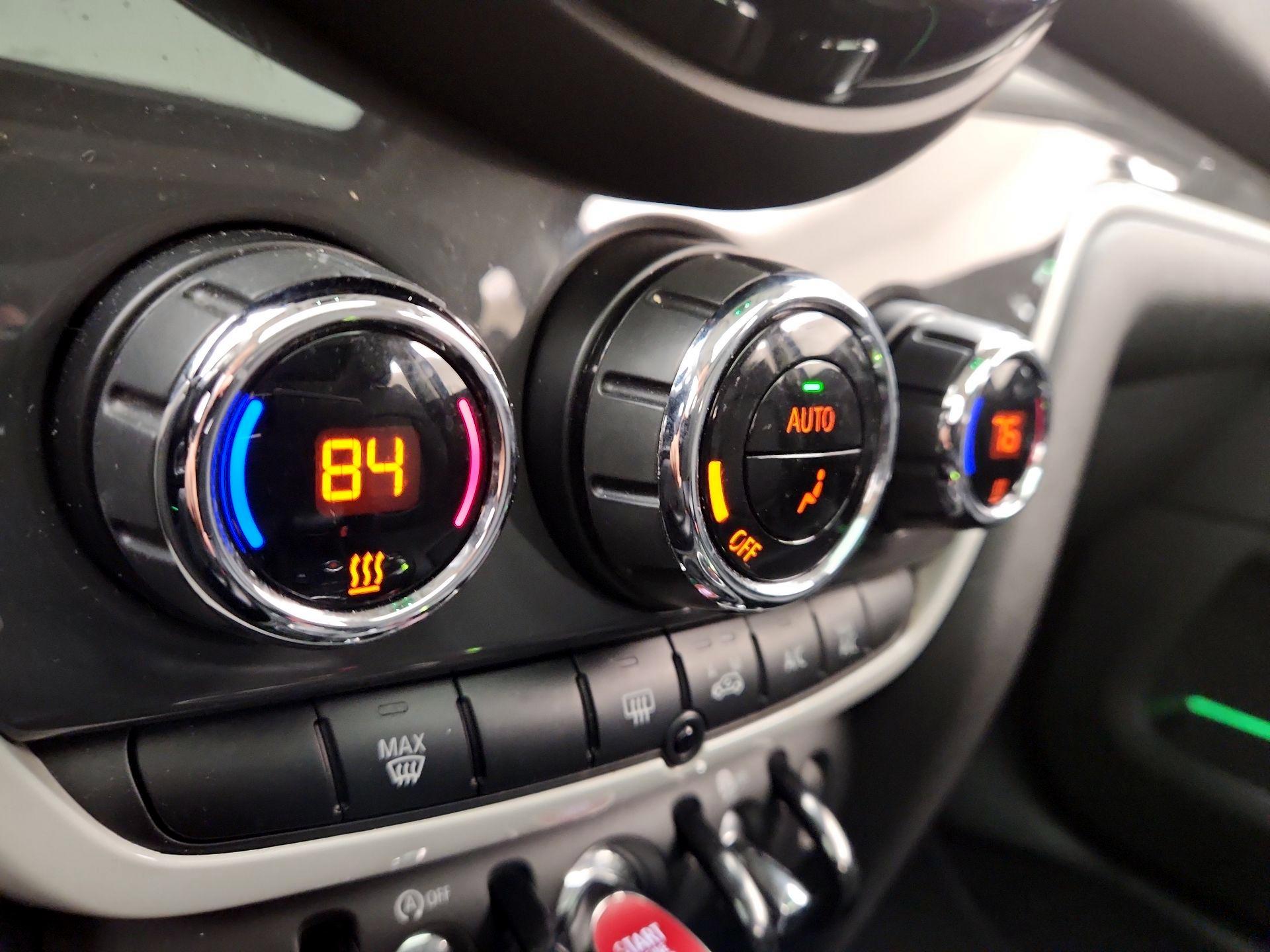 Thumbnail: 2017 MINI Cooper Countryman - 16