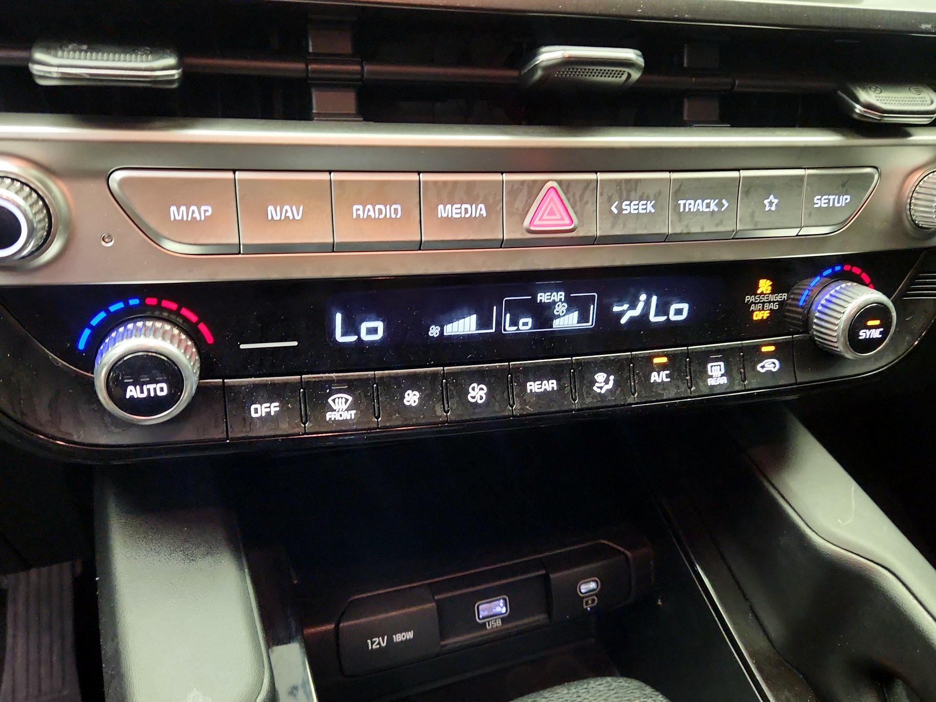 Thumbnail: 2023 Kia Telluride - 17