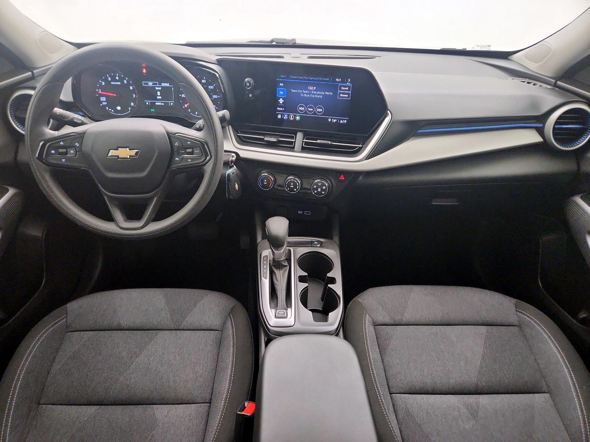 Thumbnail: 2024 Chevrolet Trax - 9