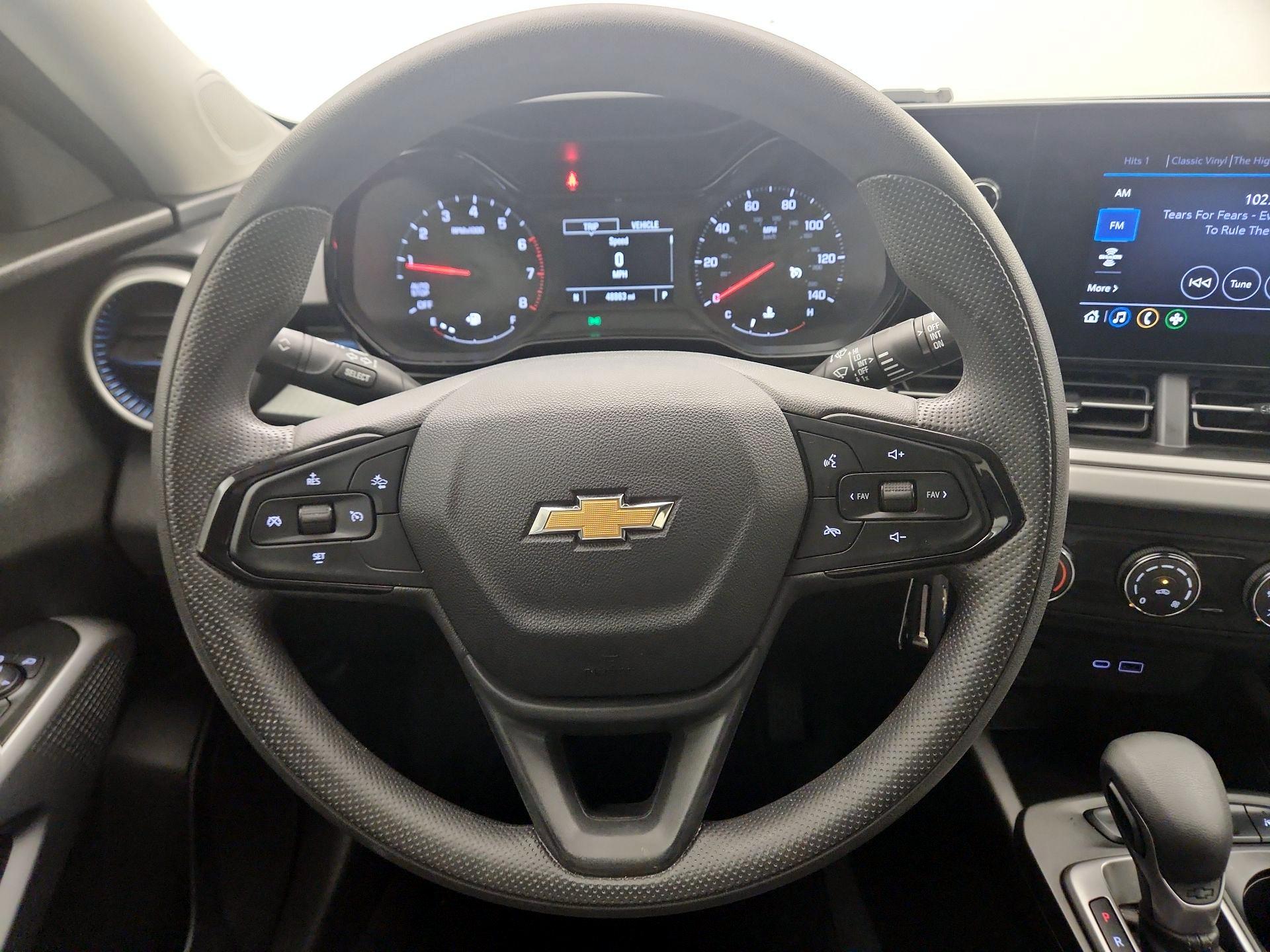 Thumbnail: 2024 Chevrolet Trax - 10