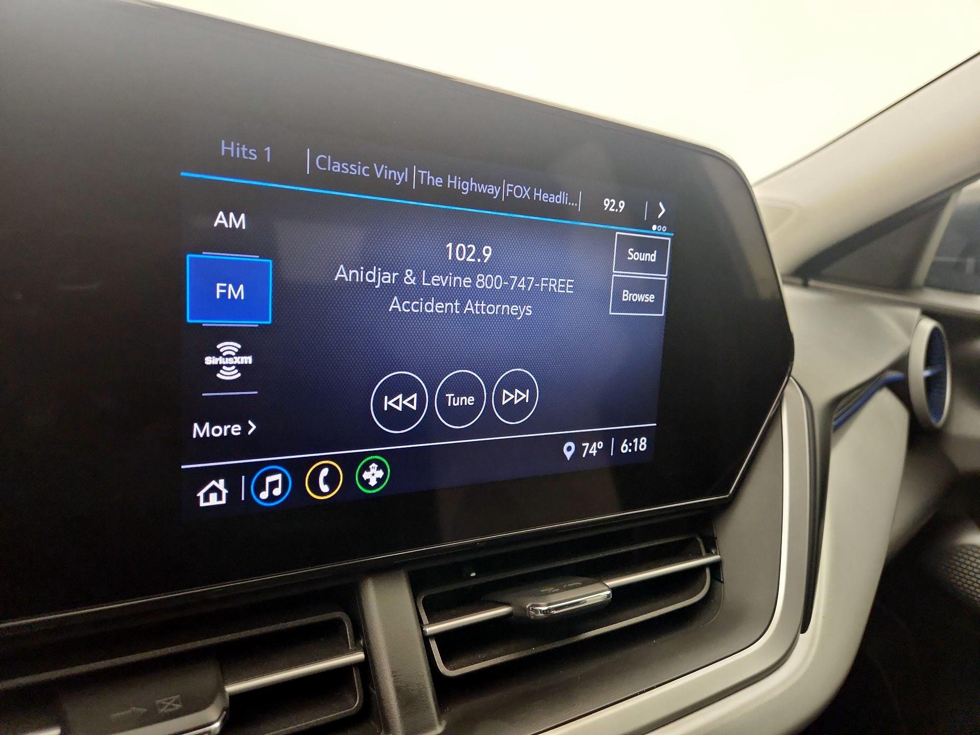 Thumbnail: 2024 Chevrolet Trax - 16