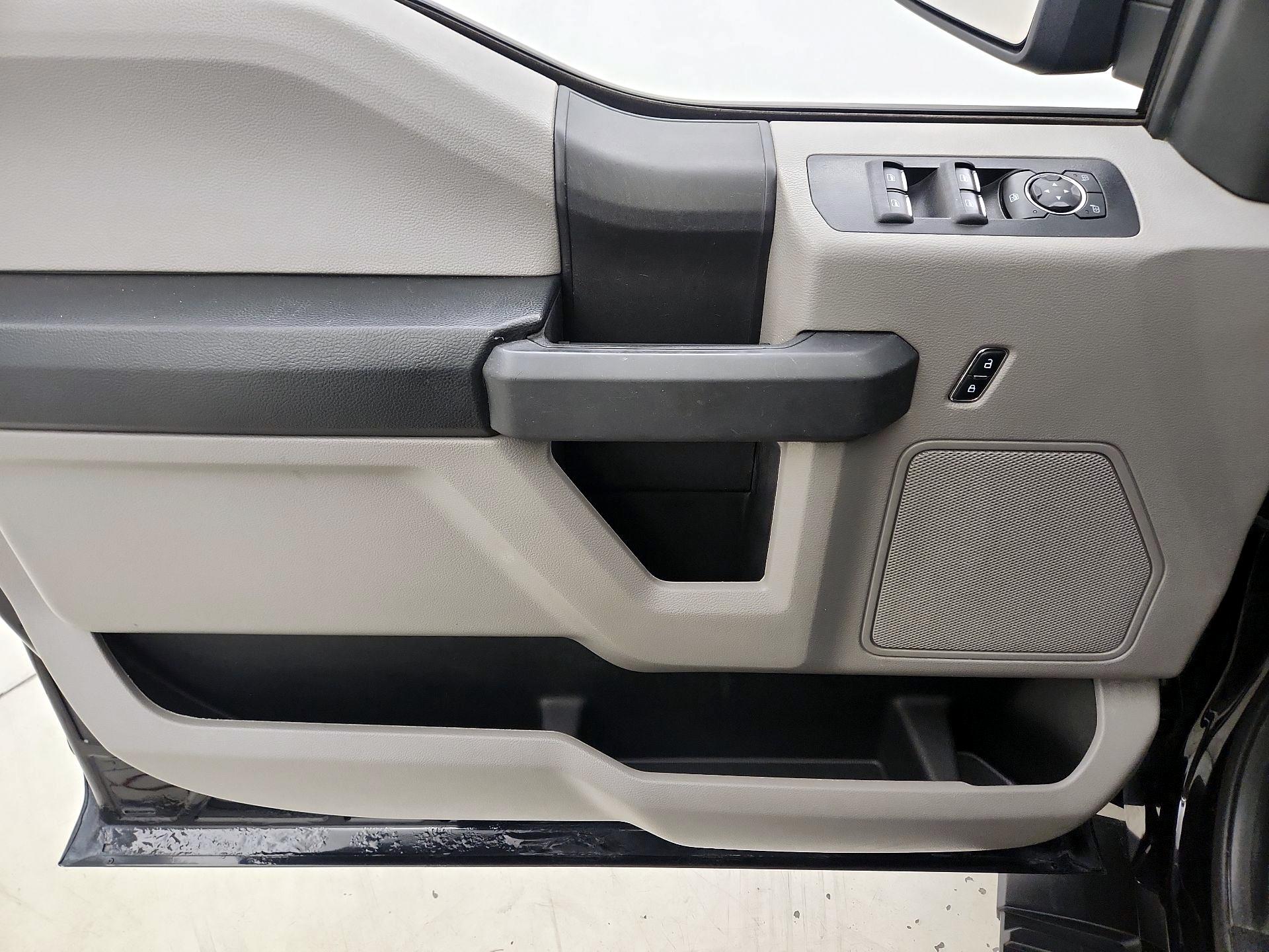 Thumbnail: 2017 Ford F-150 - 12