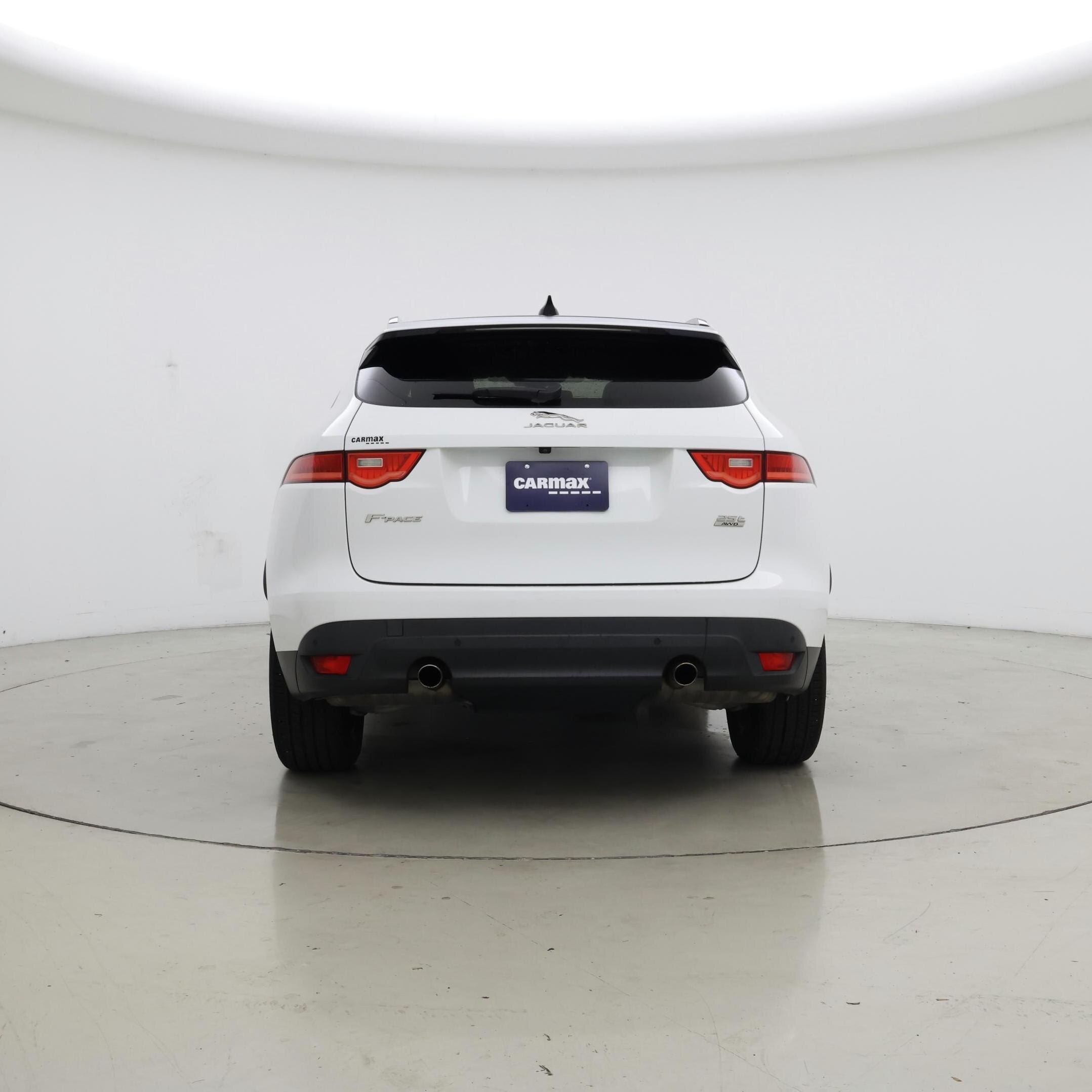 Thumbnail: 2019 Jaguar F-Pace - 6