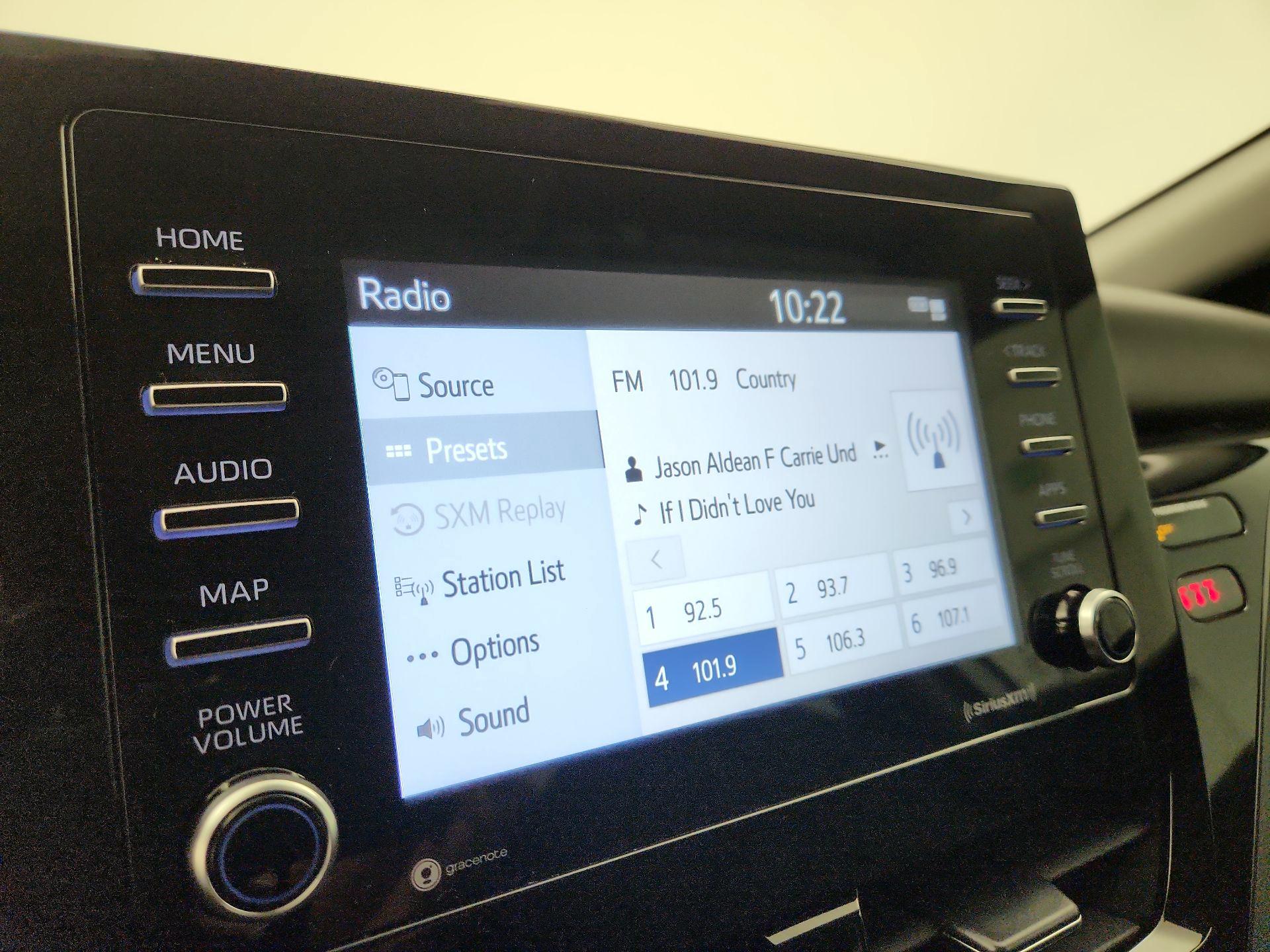 Thumbnail: 2021 Toyota Camry - 15