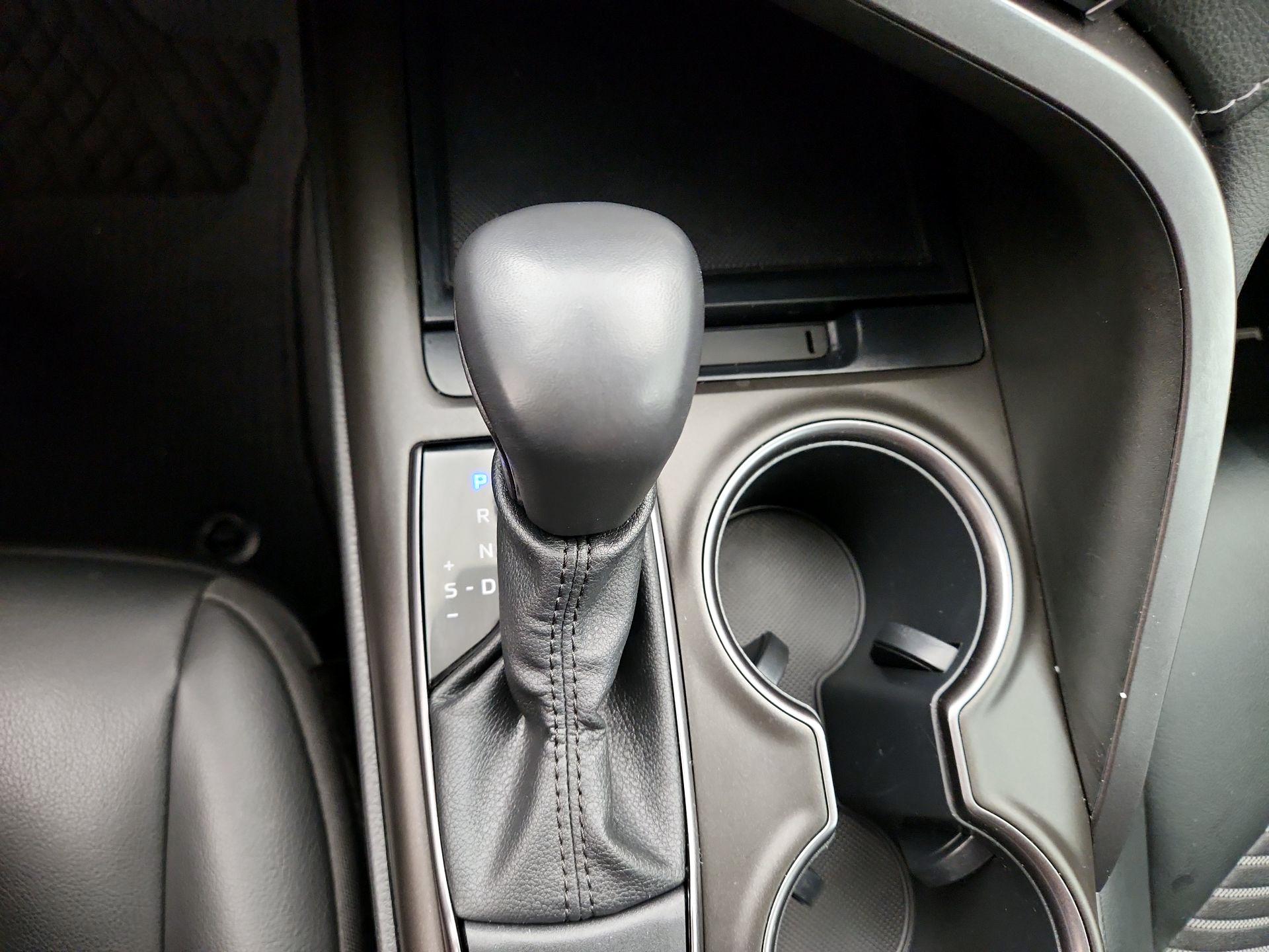 Thumbnail: 2021 Toyota Camry - 17