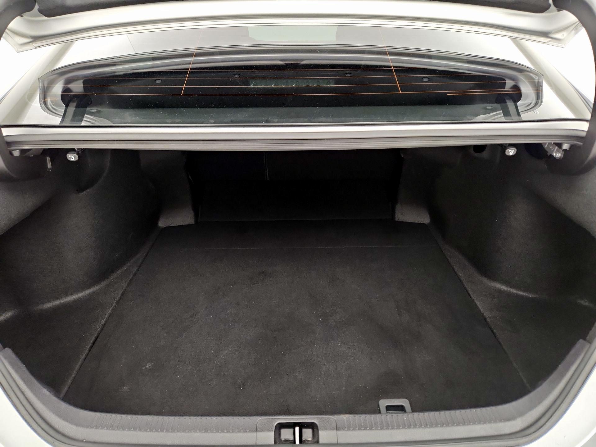 Thumbnail: 2021 Toyota Camry - 20