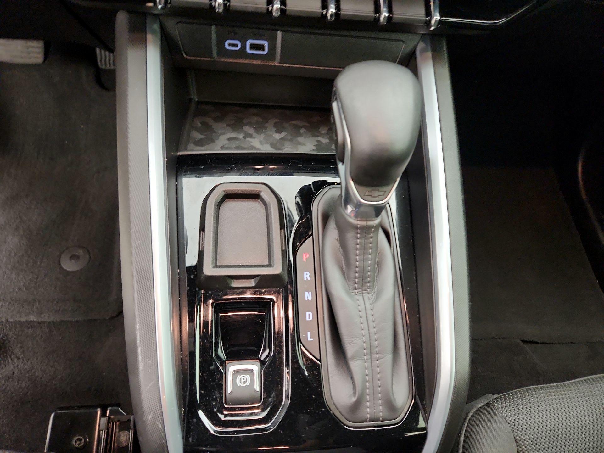 Thumbnail: 2024 Chevrolet Colorado - 17