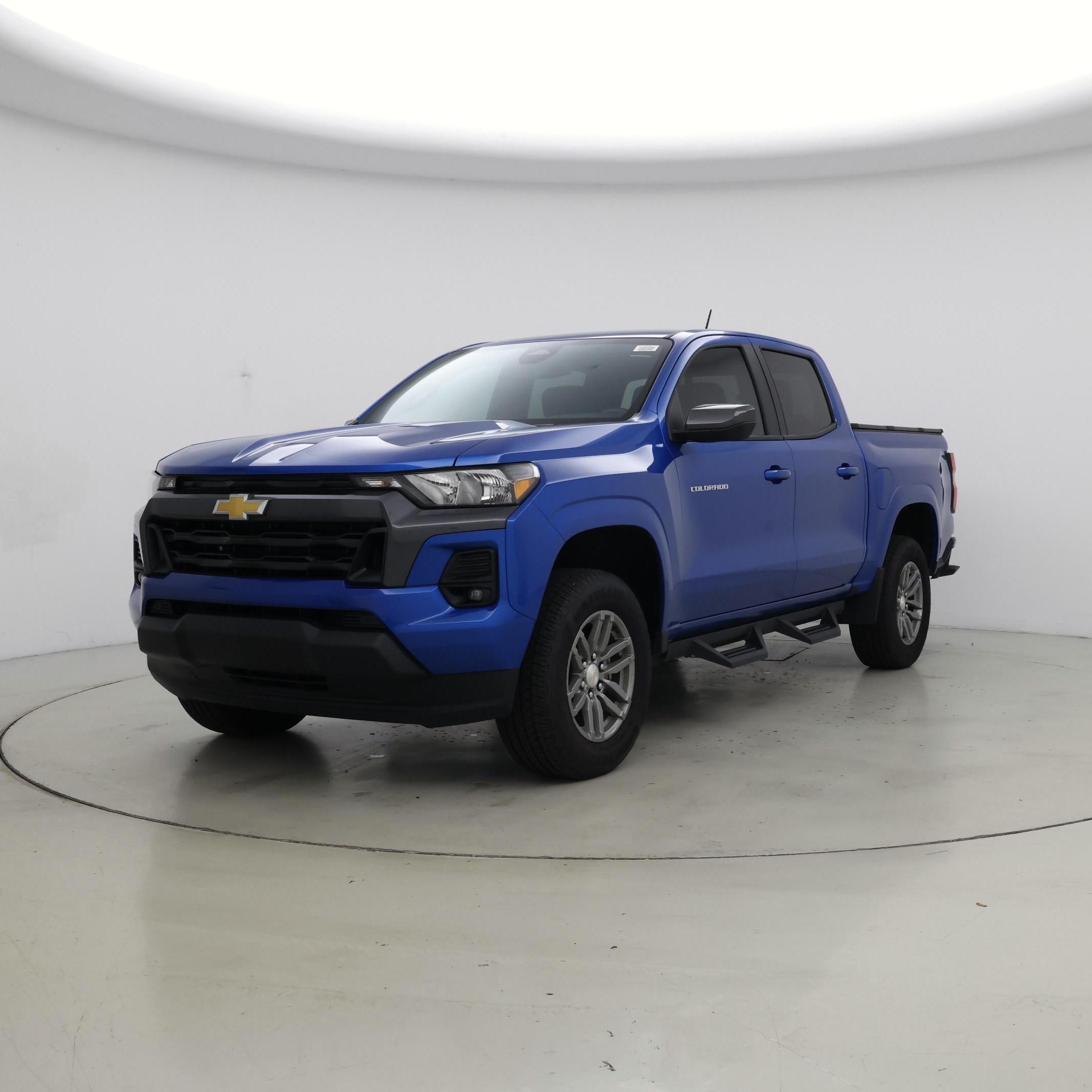 Thumbnail: 2024 Chevrolet Colorado - 4