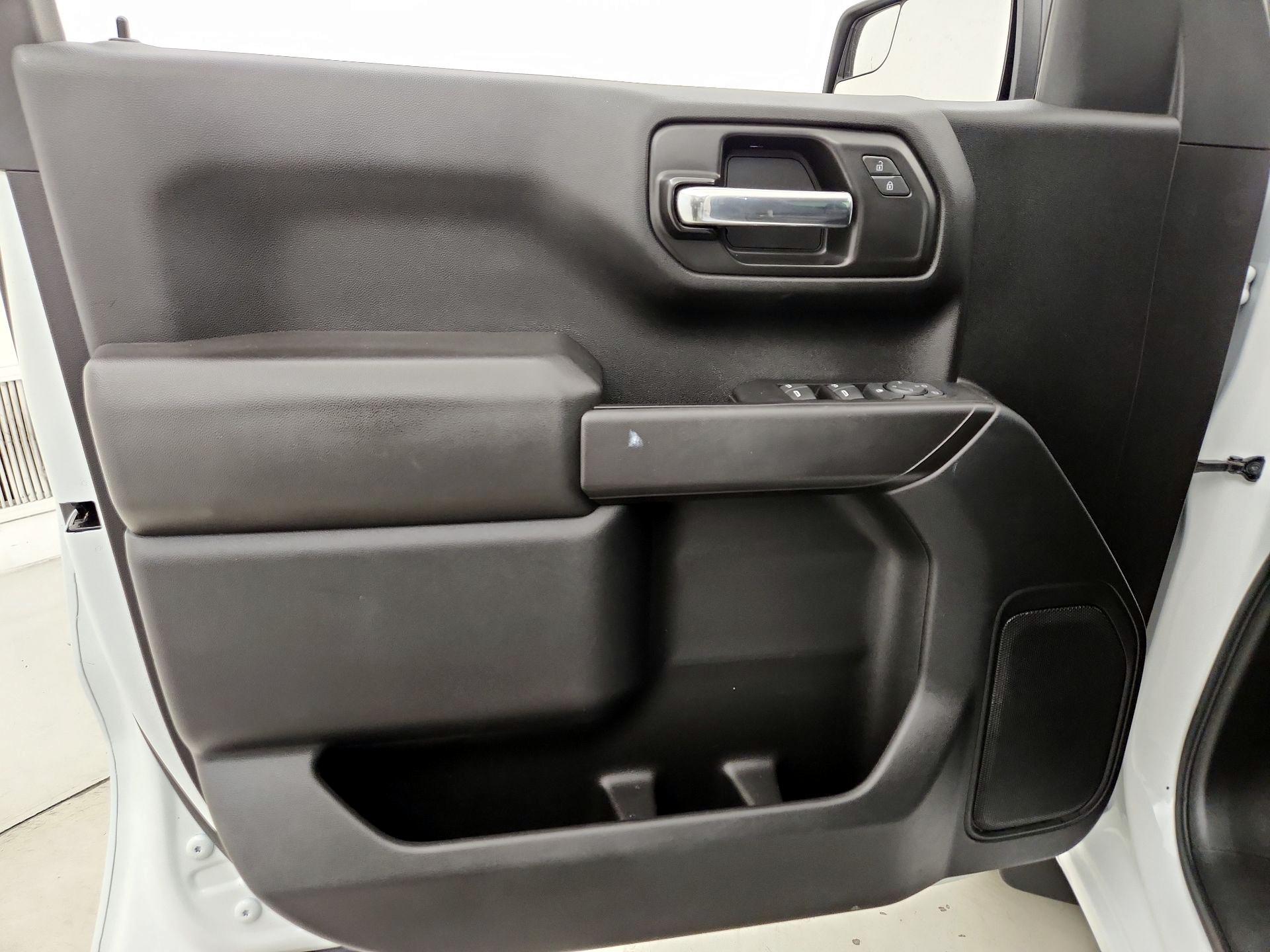 Thumbnail: 2022 Chevrolet Silverado 1500 - 12