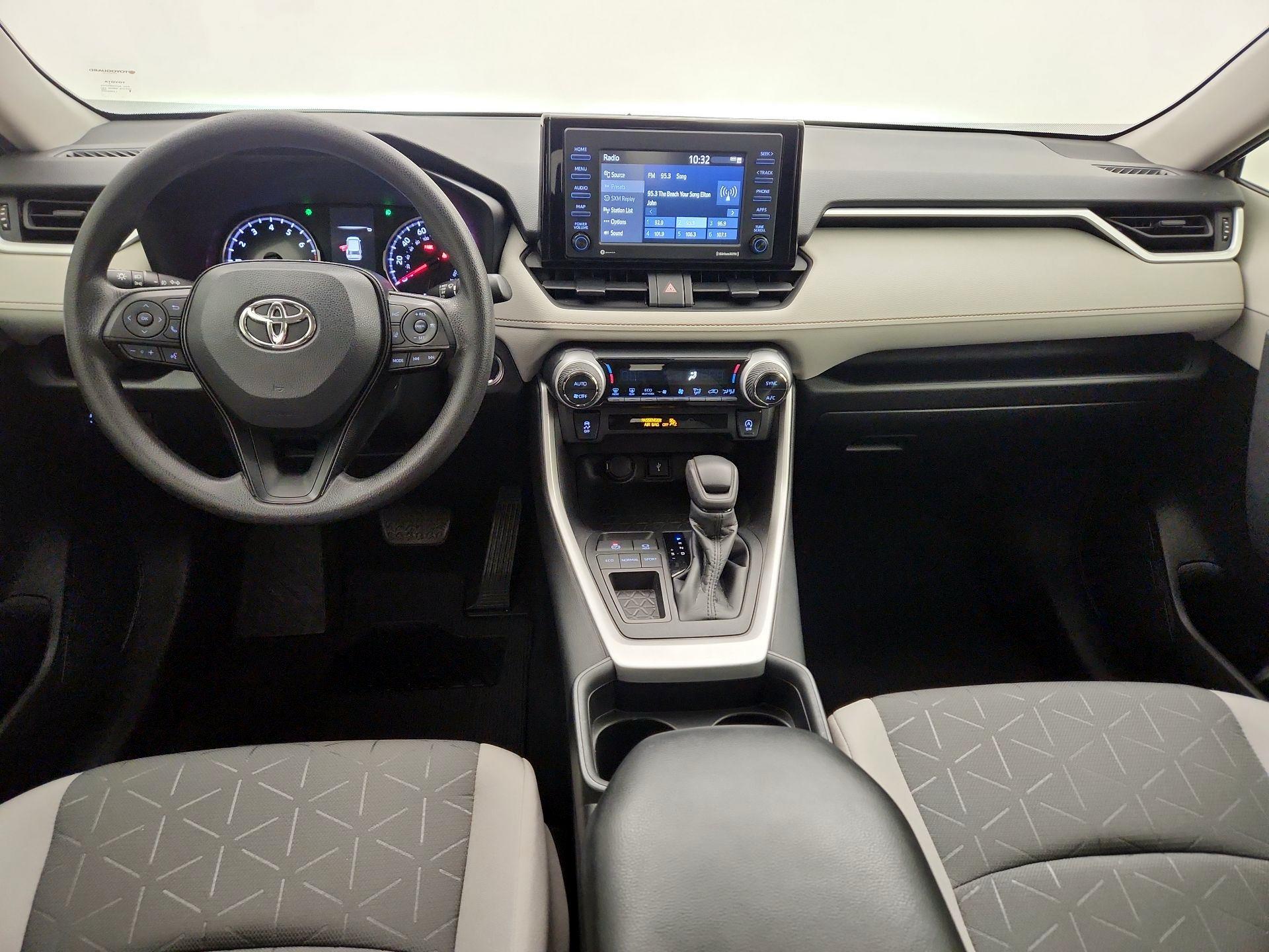 Thumbnail: 2021 Toyota RAV4 - 9