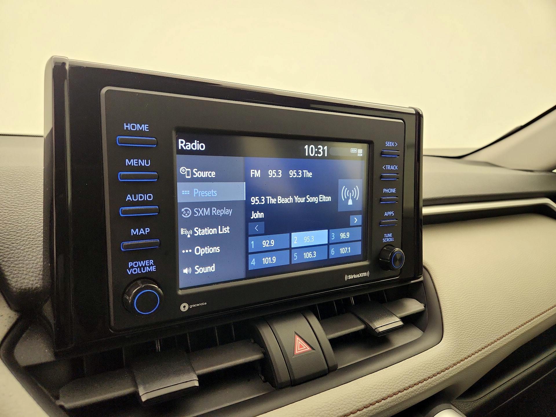 Thumbnail: 2021 Toyota RAV4 - 15