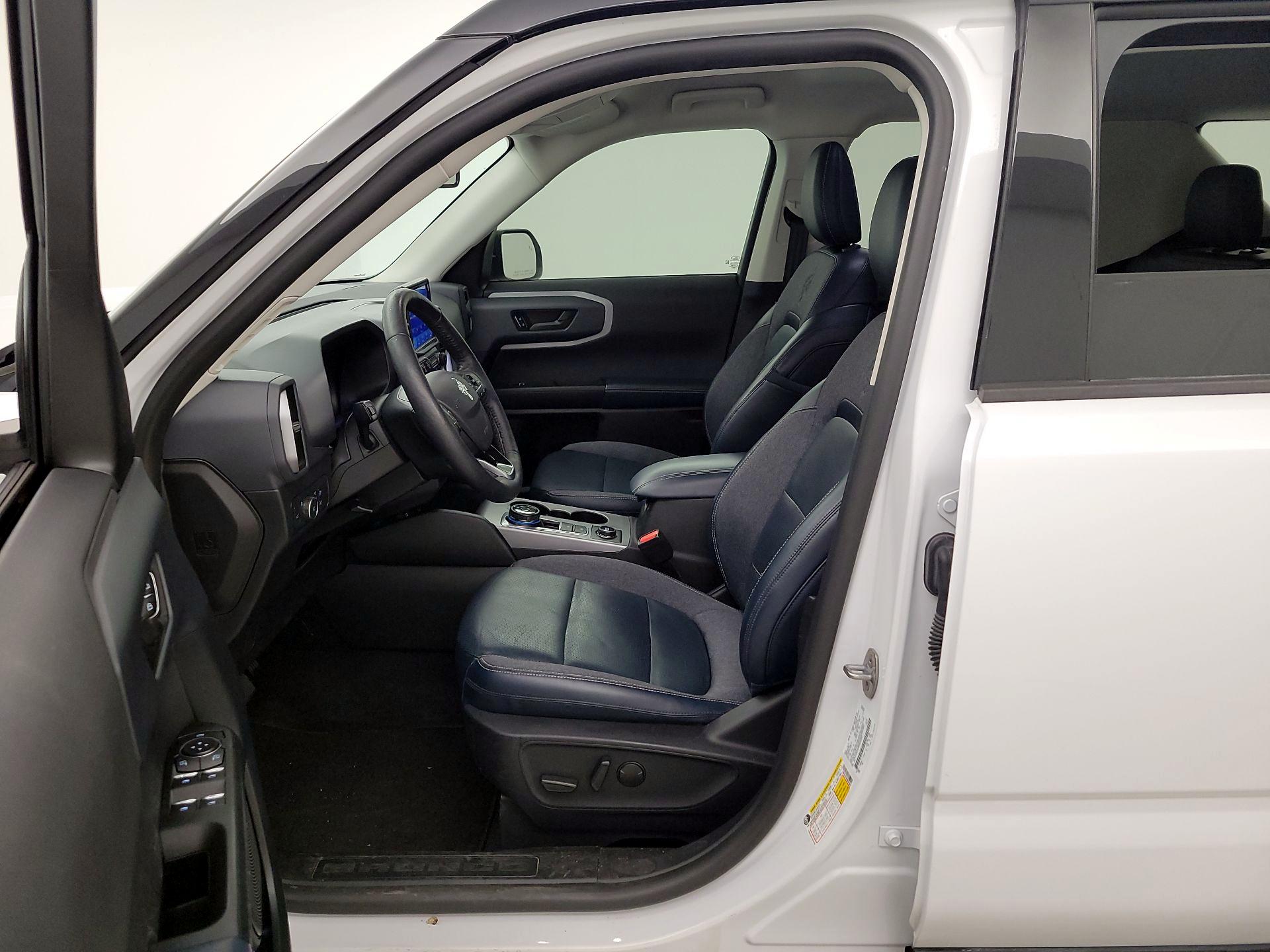 Thumbnail: 2021 Ford Bronco Sport - 11