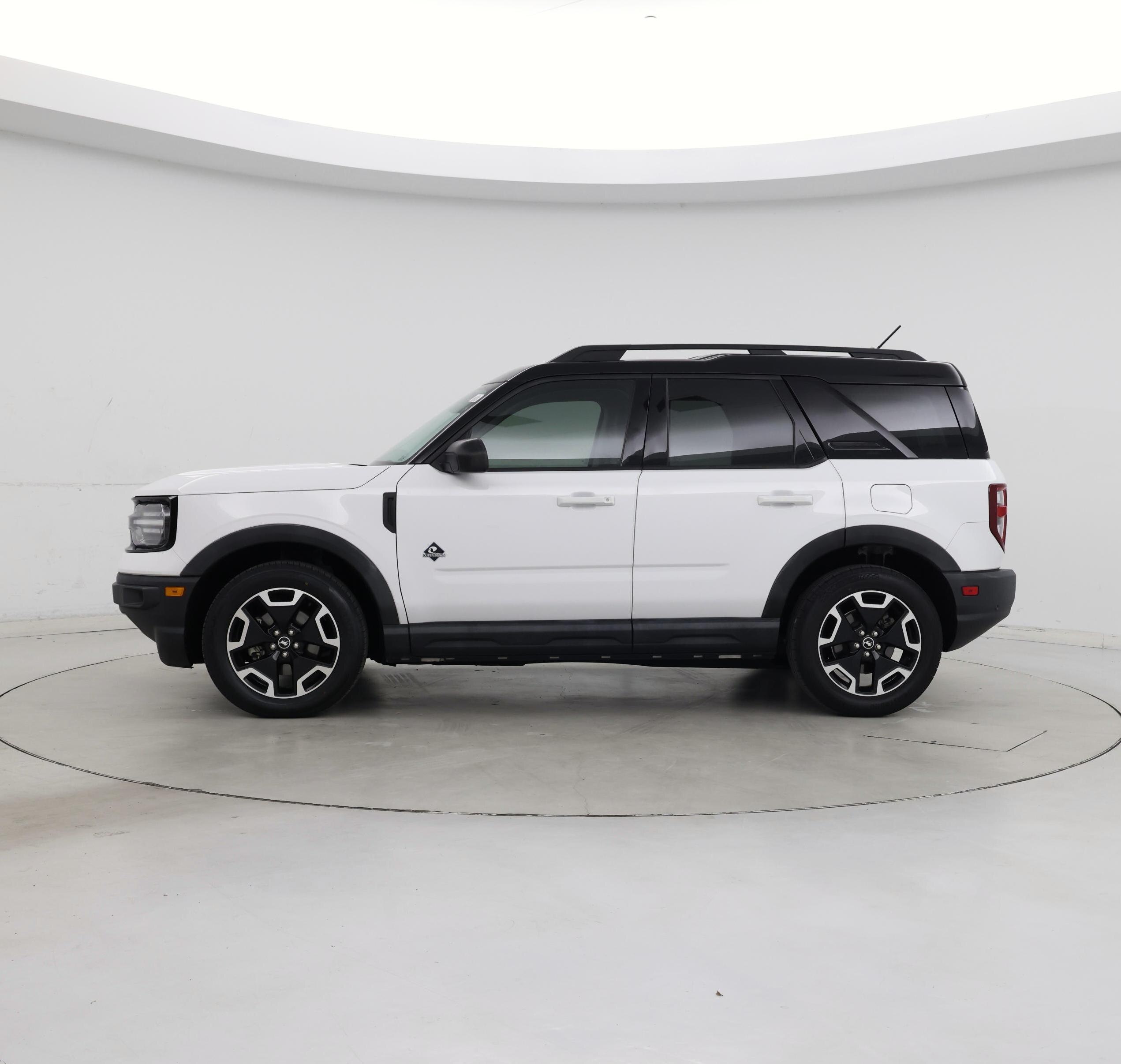 Thumbnail: 2021 Ford Bronco Sport - 3