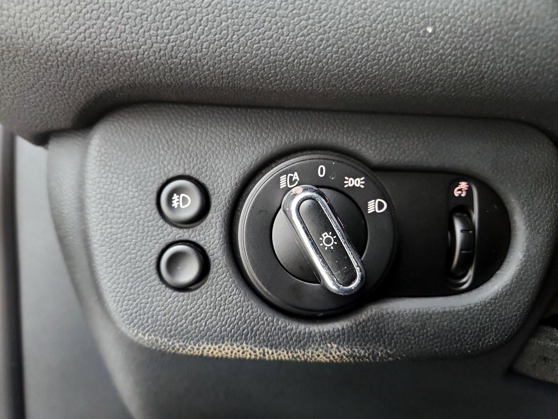 Thumbnail: 2019 MINI Cooper Clubman - 13