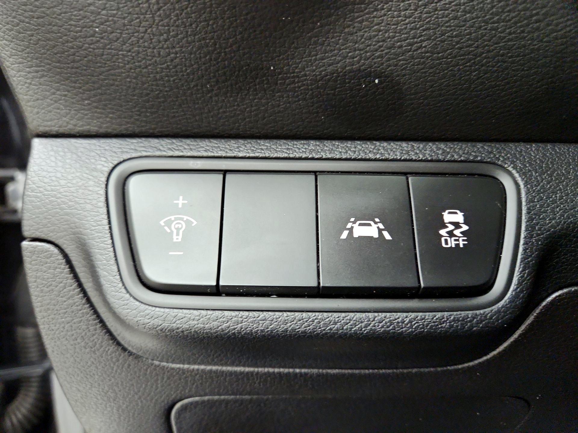 Thumbnail: 2021 Kia Forte - 13