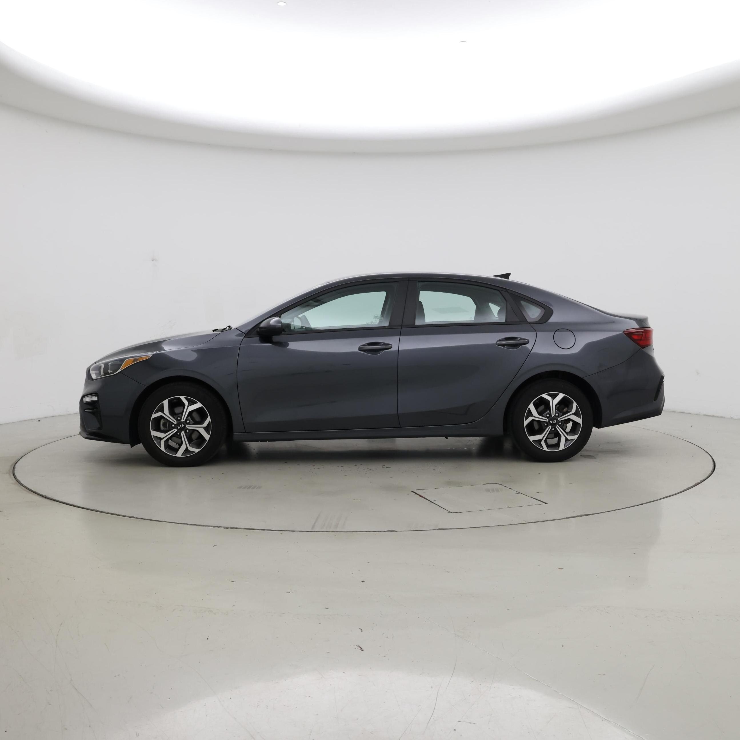 Thumbnail: 2021 Kia Forte - 3