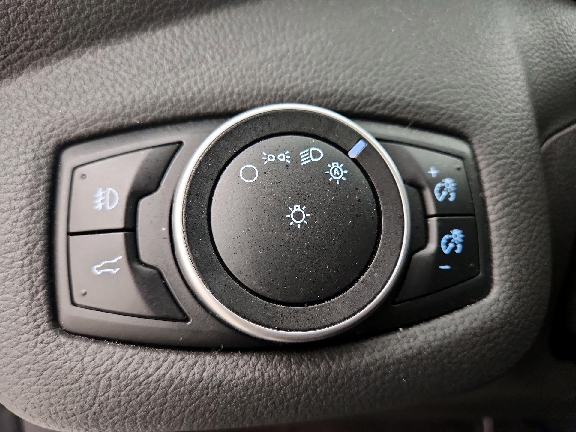 Thumbnail: 2017 Ford Escape - 13