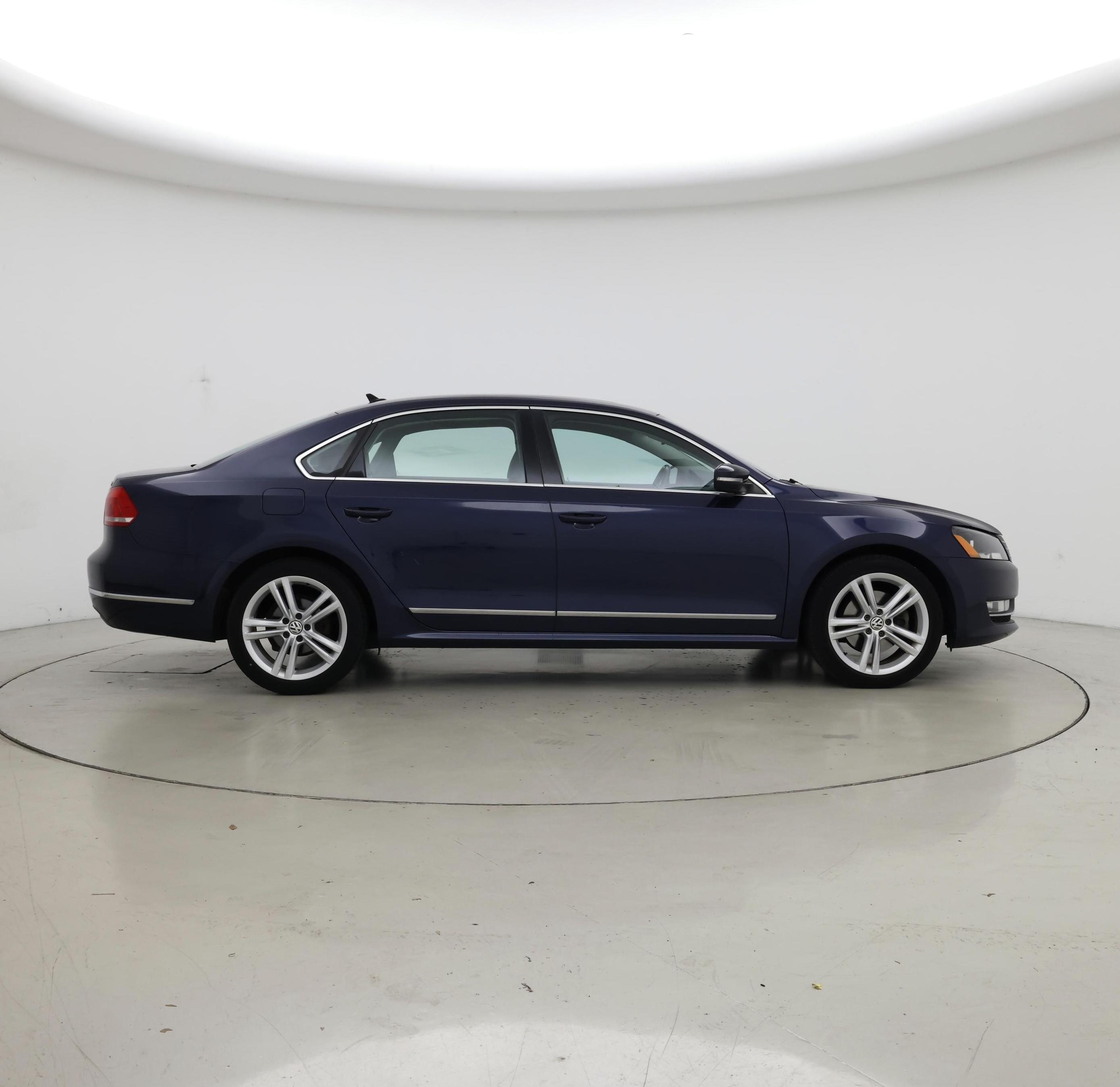 Thumbnail: 2015 Volkswagen Passat - 7
