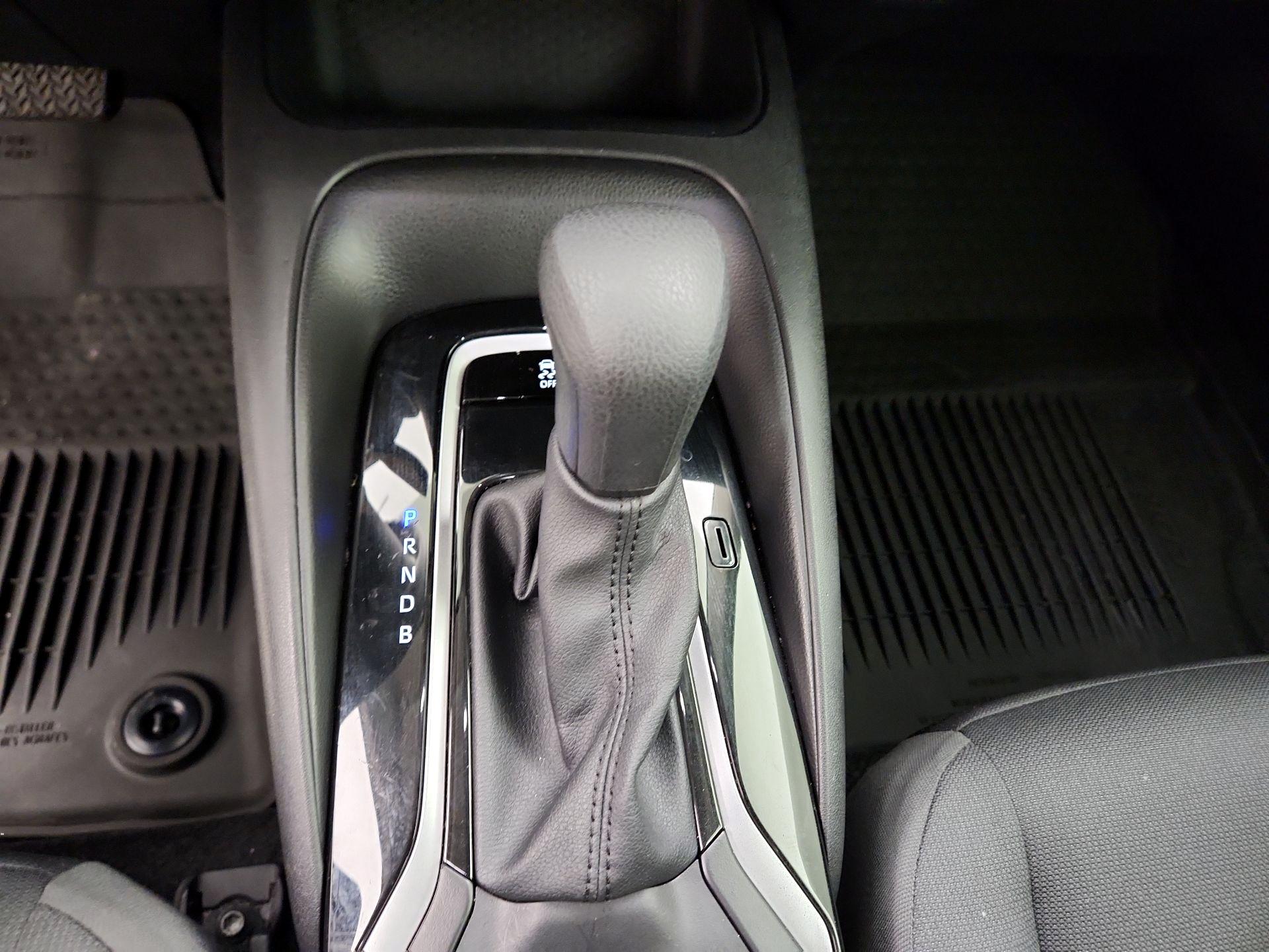 Thumbnail: 2025 Toyota Corolla - 17