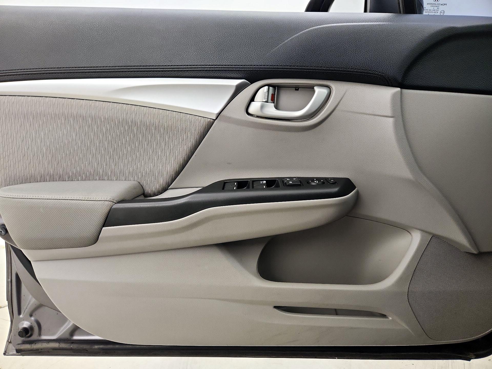 Thumbnail: 2015 Honda Civic - 12