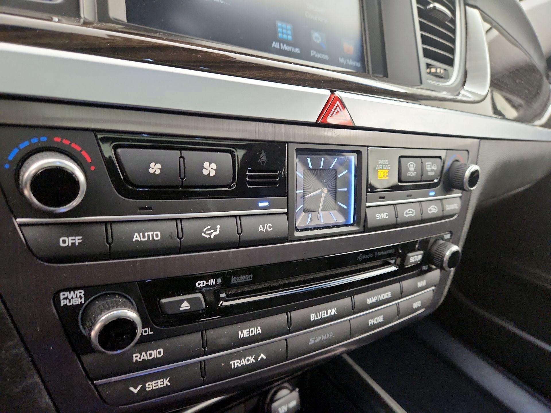 Thumbnail: 2017 Genesis G80 - 17