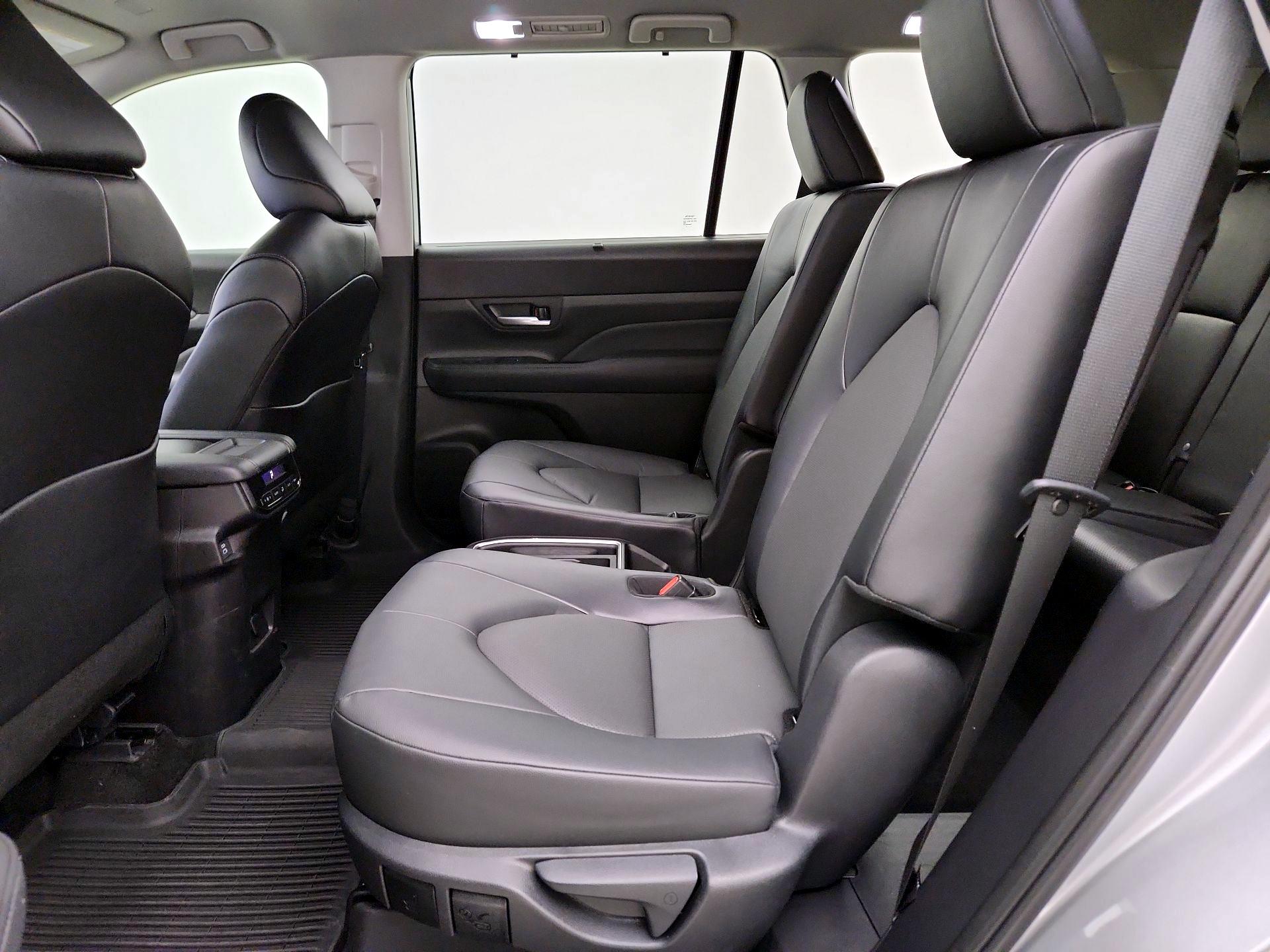 Thumbnail: 2026 Toyota Grand Highlander - 20