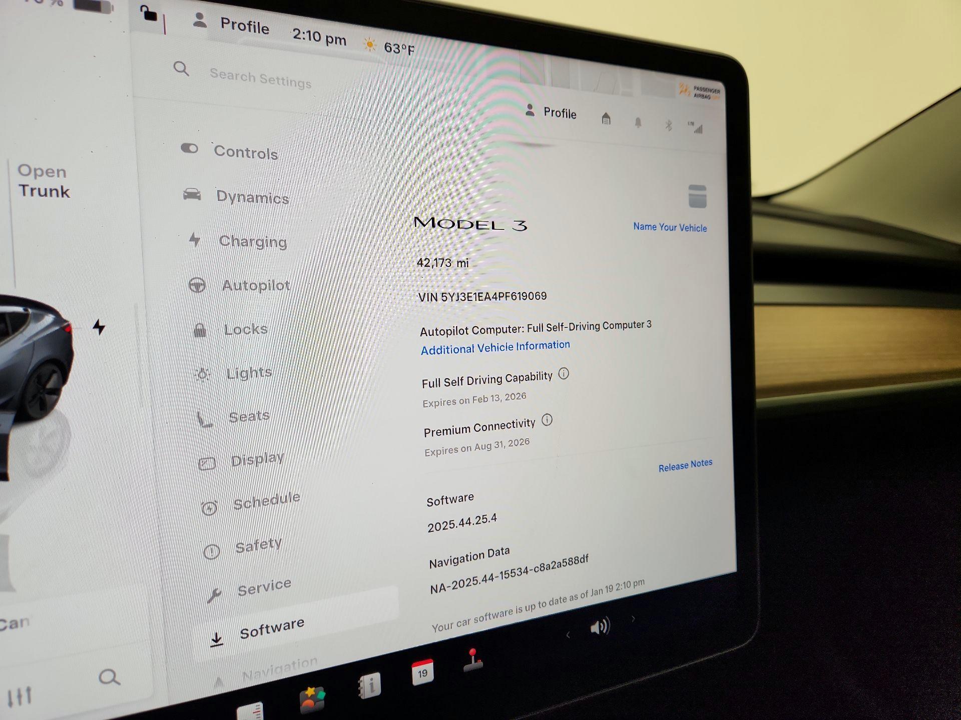 Thumbnail: 2023 Tesla Model 3 - 16