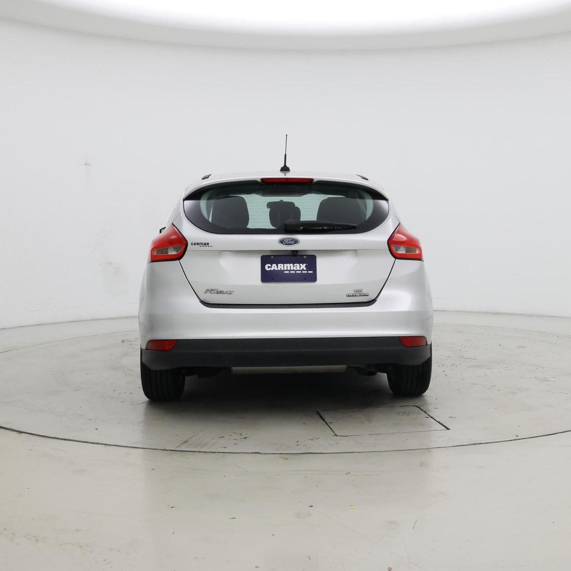 Thumbnail: 2015 Ford Focus - 6
