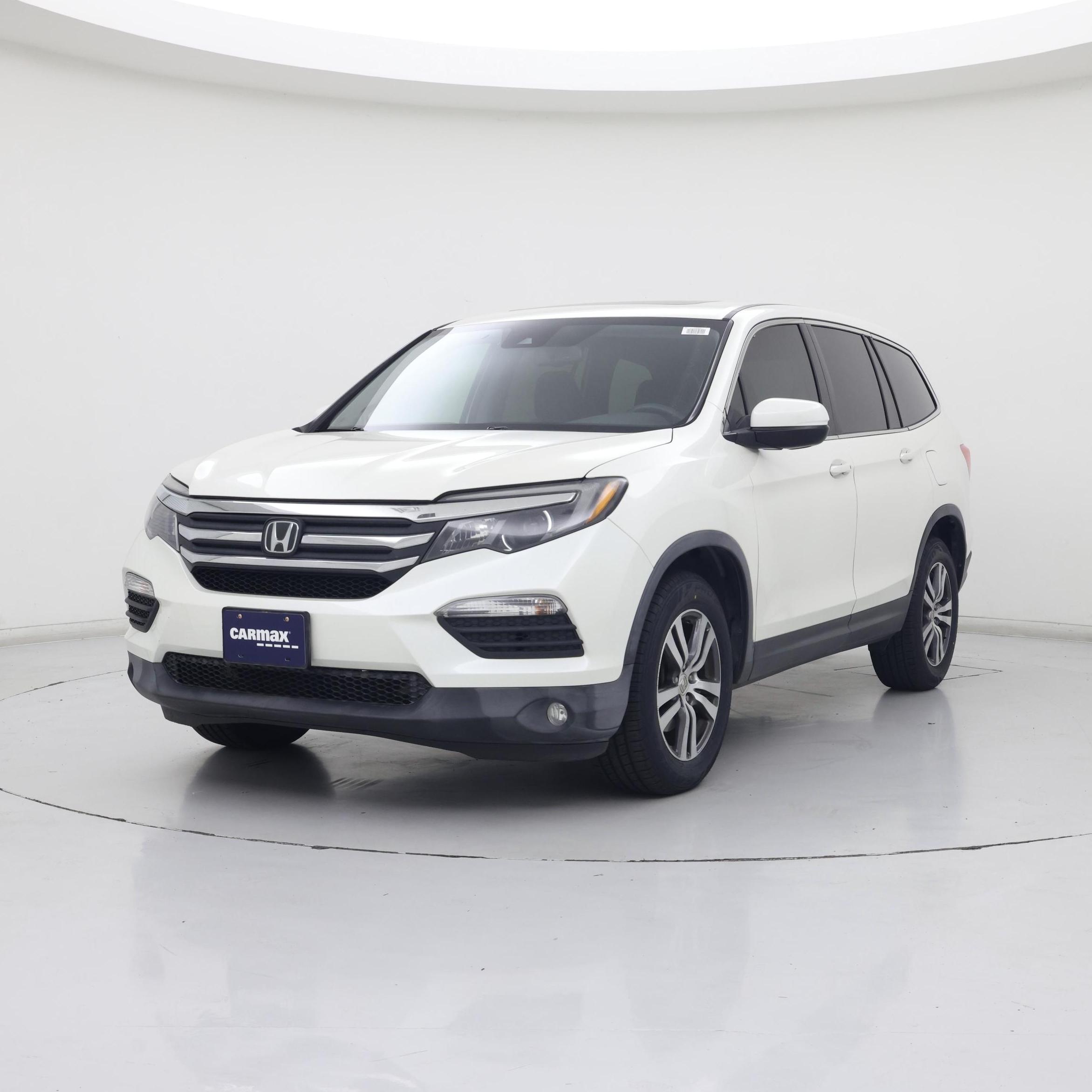 Thumbnail: 2017 Honda Pilot - 4