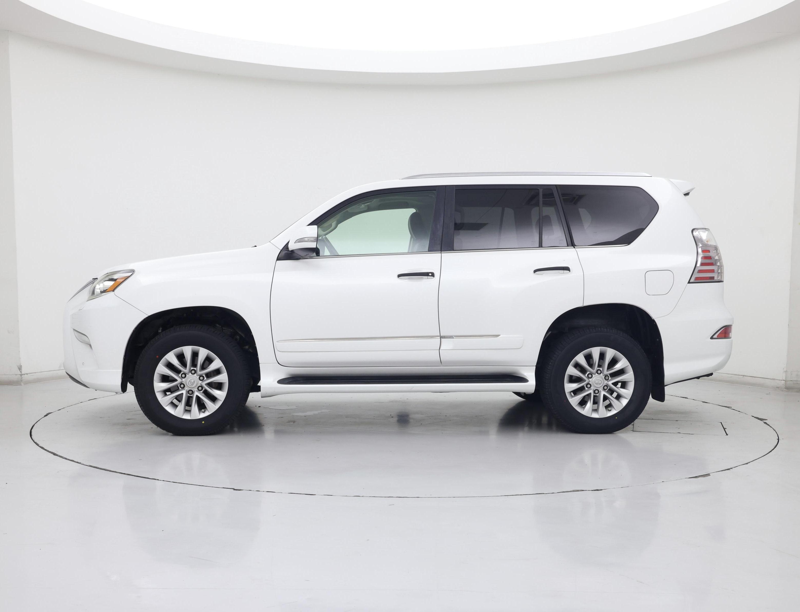 Thumbnail: 2017 Lexus GX - 3