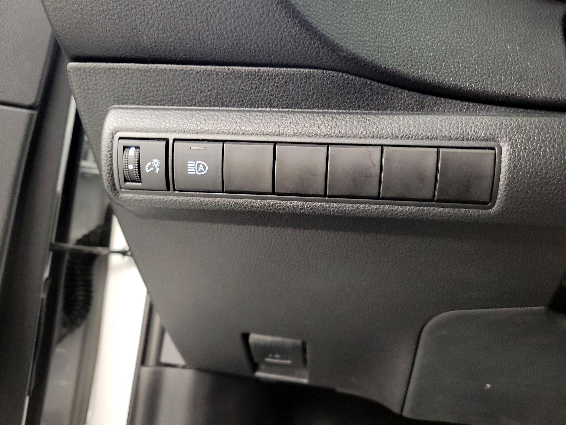 Thumbnail: 2022 Toyota Corolla - 13