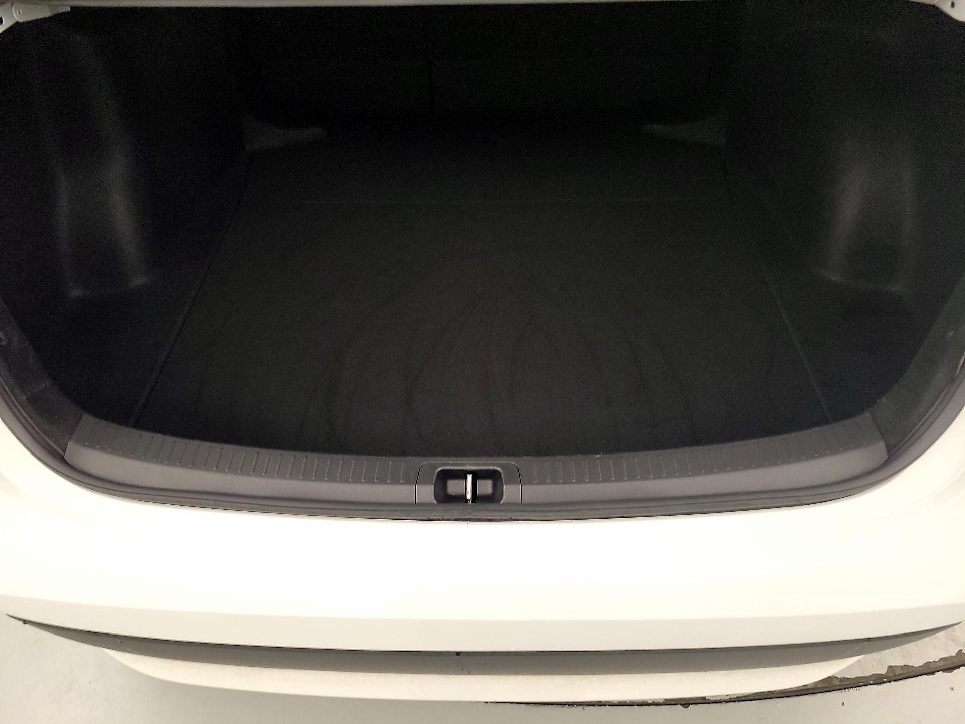 Thumbnail: 2022 Toyota Corolla - 19