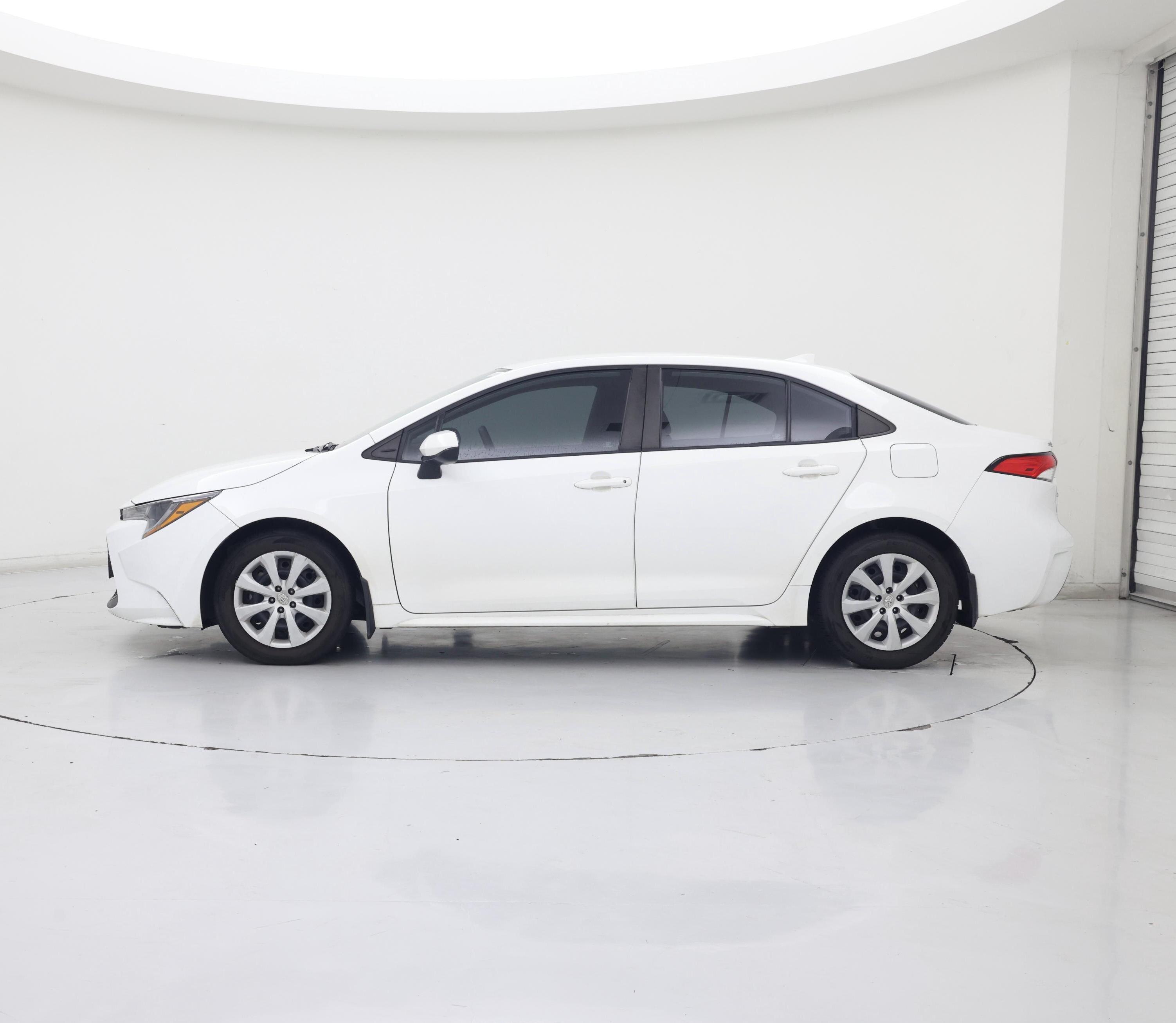 Thumbnail: 2022 Toyota Corolla - 3